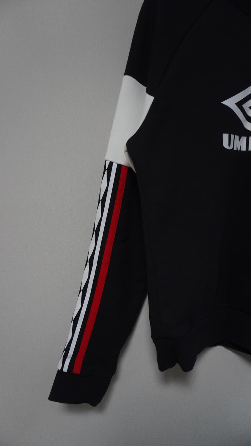 엄브로 맨투맨 상품이미지3