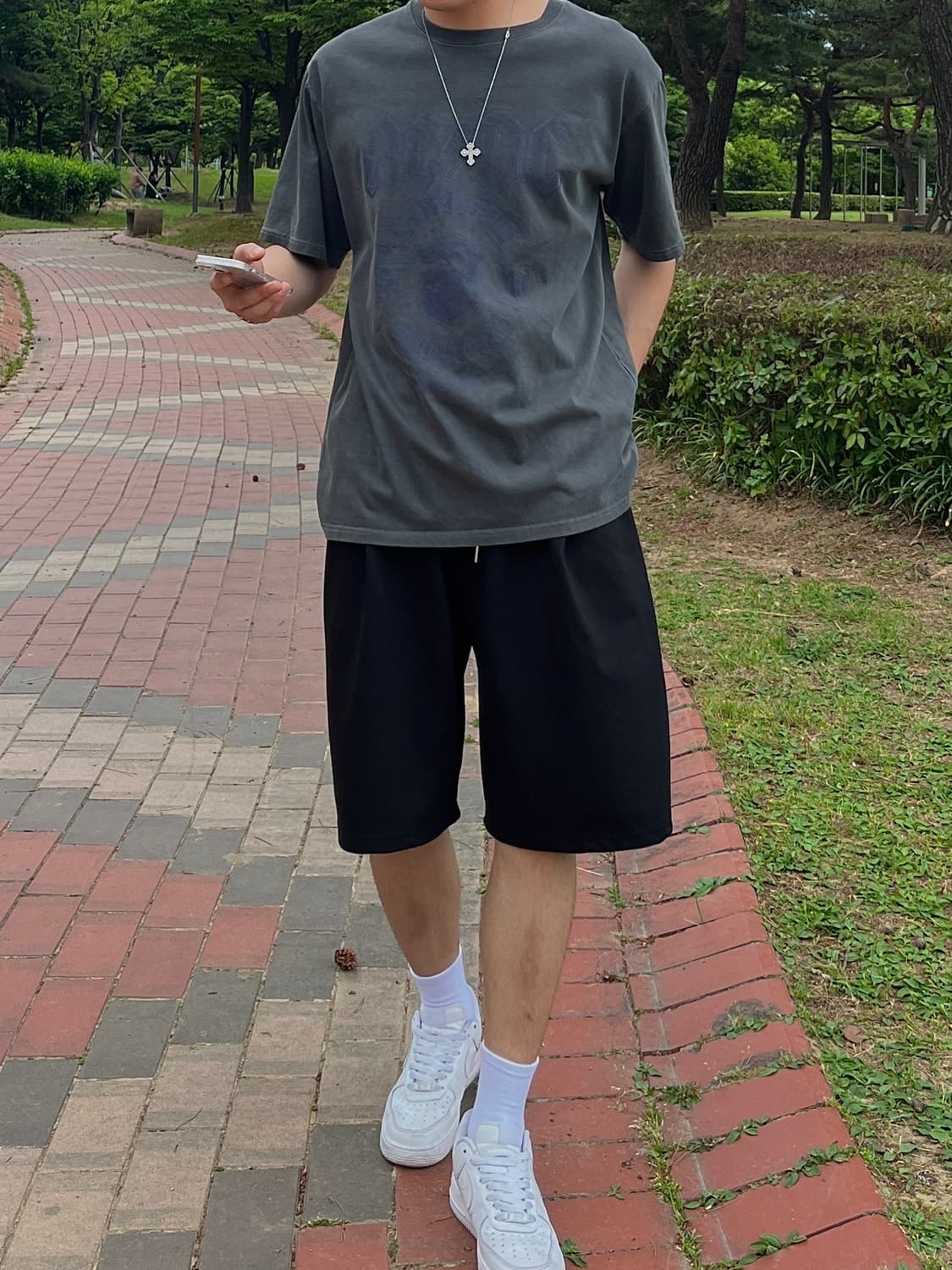 블랙 핀턱 버뮤다 반바지 상품이미지3