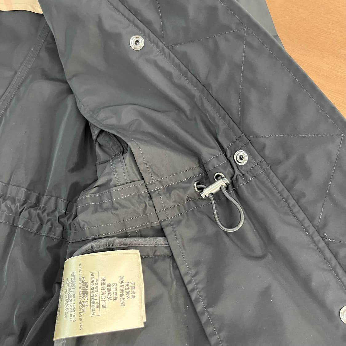 버버리브릿 우먼 나일론 바람막이 S 상품이미지9