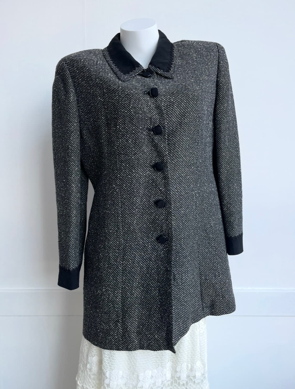 Addenda by RENOWN 블랙 카라 트위드 자켓 상품이미지1