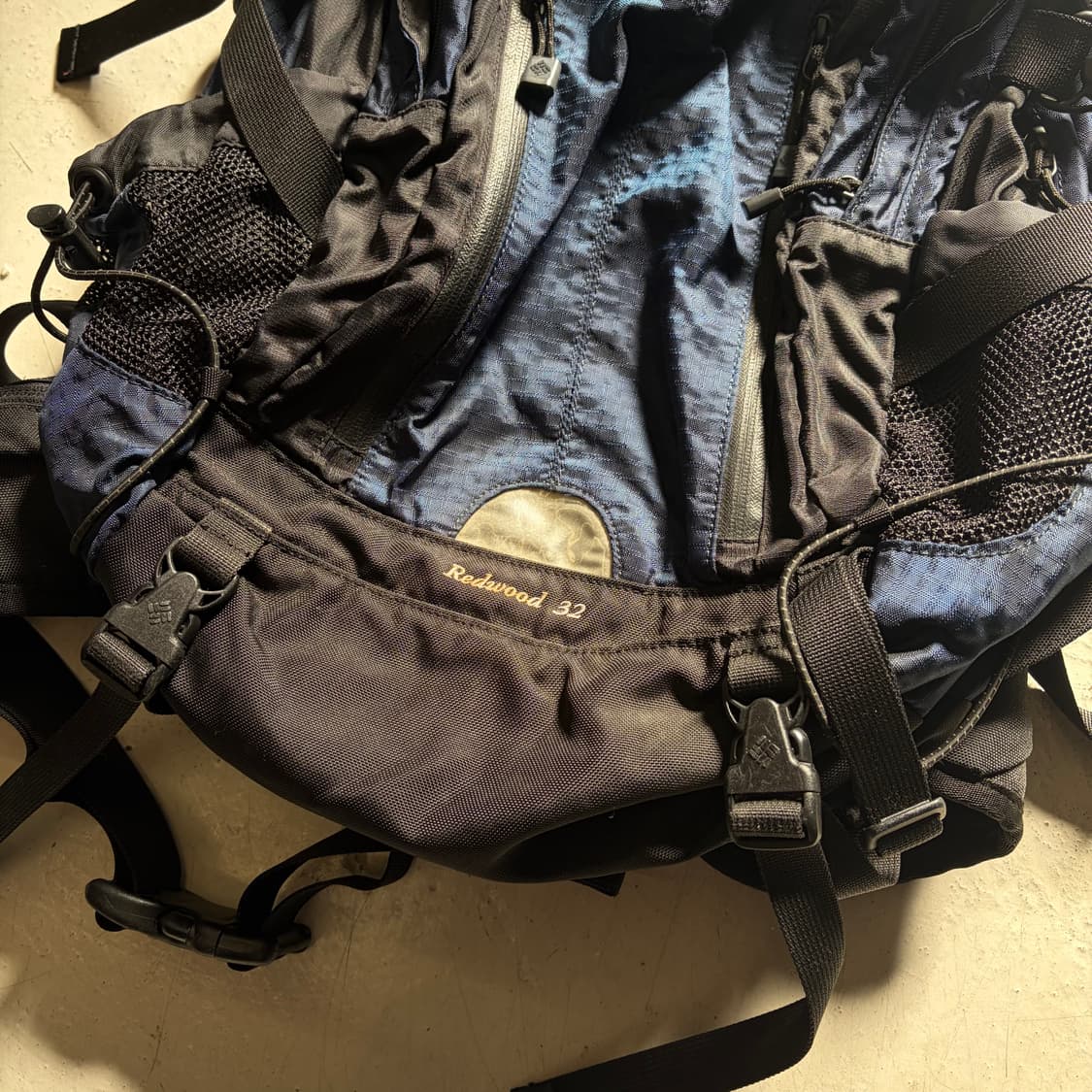 컬럼비아 레드우드 32L 빈티지 백팩 OS 상품이미지3
