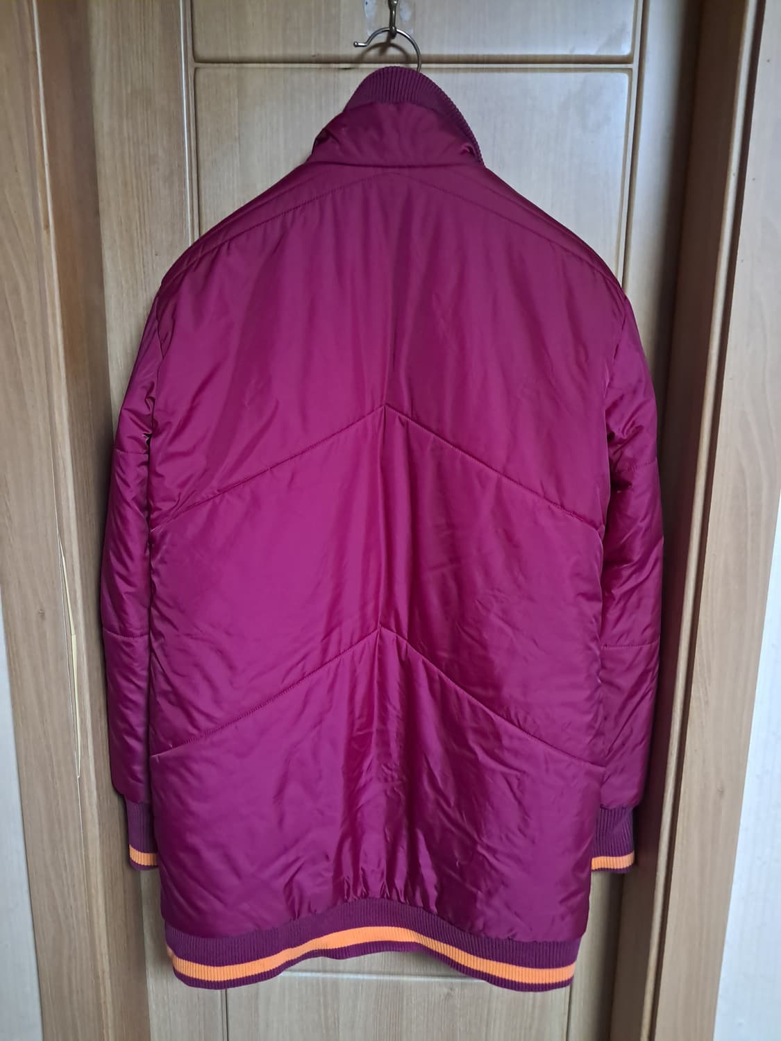 나이키 여성 경량패딩 L 상품이미지3