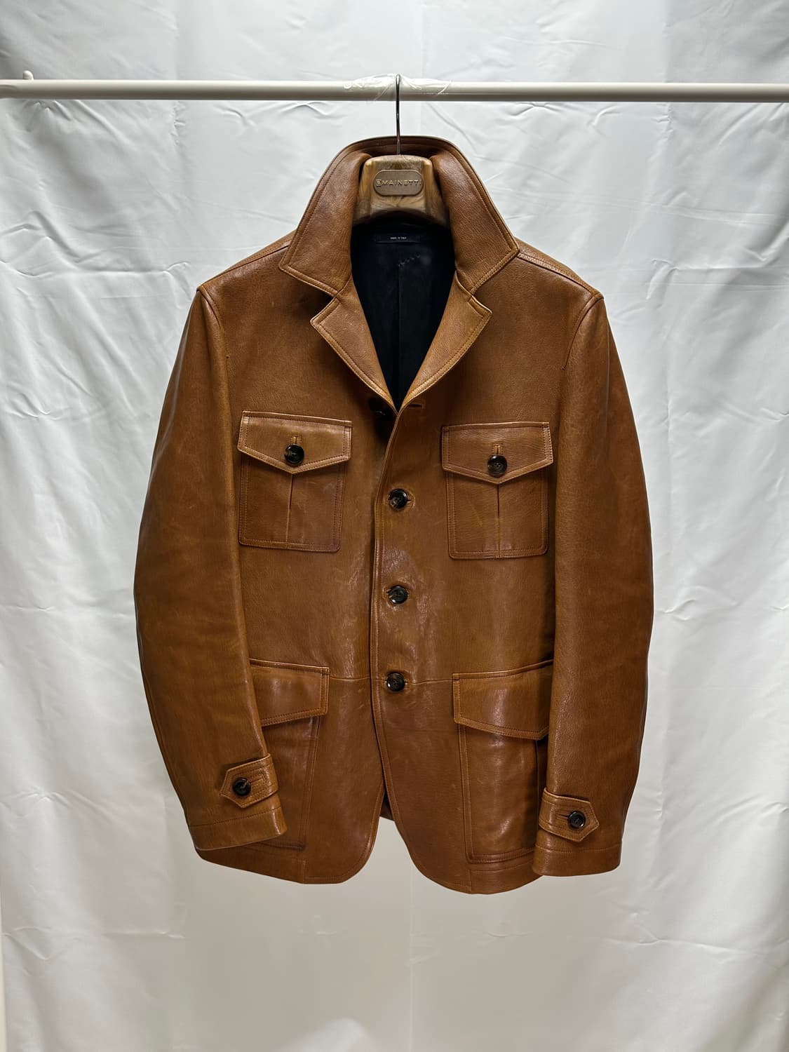 톰포드 밀리터리 램스킨 자켓 56사이즈(105~110) 판매 상품이미지1