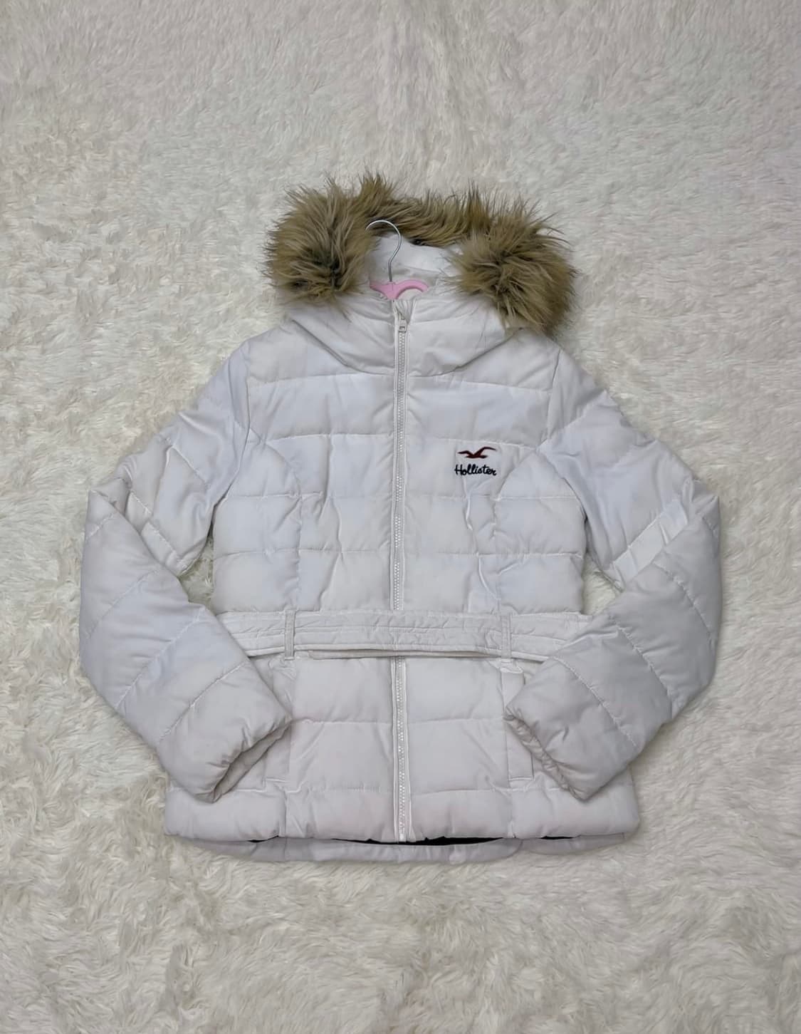 유일매물 홀리스터 울프죠 패딩 화이트 상품이미지1