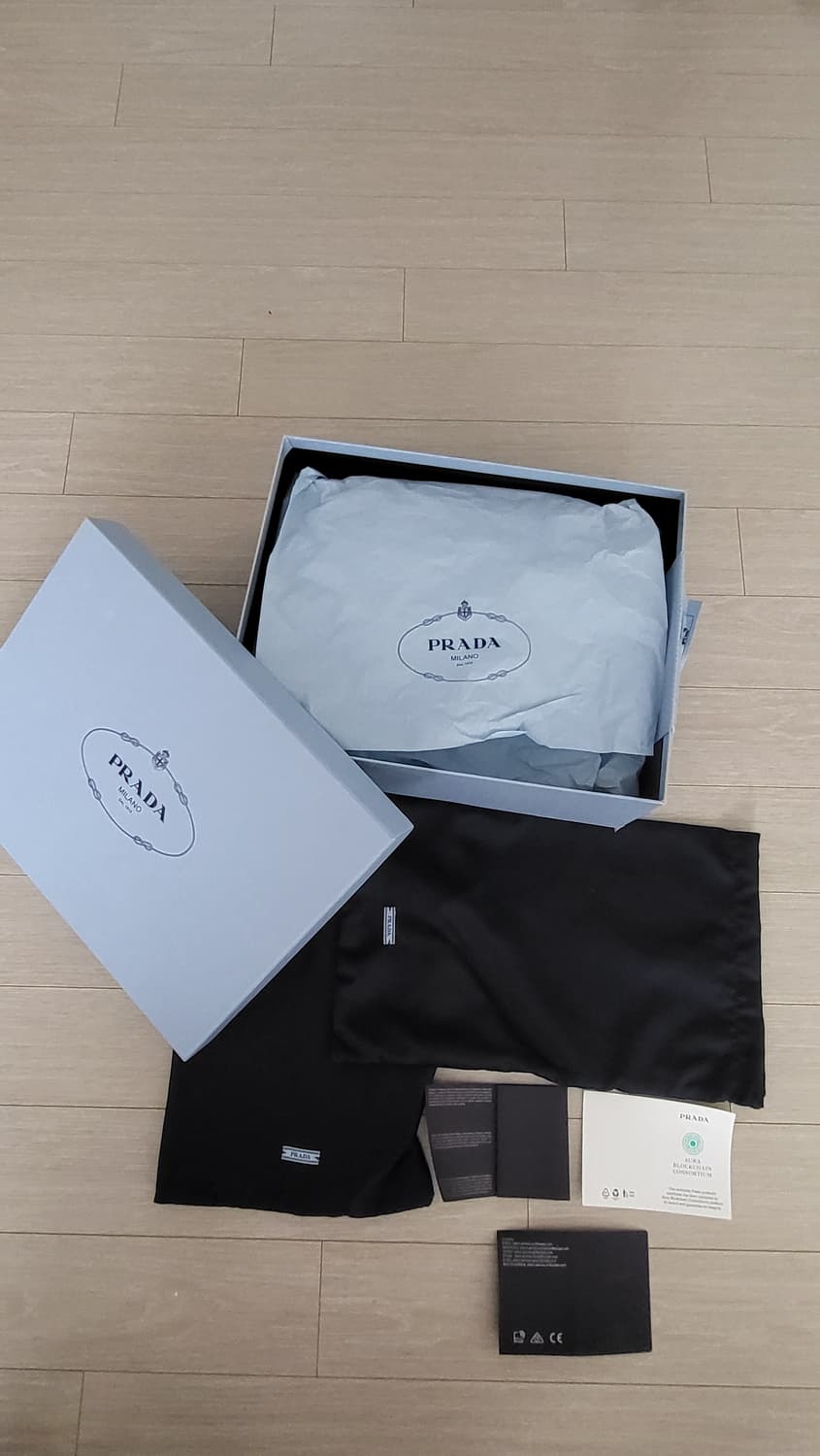 프라다 초콜릿 브러시드가죽로퍼  상품이미지1