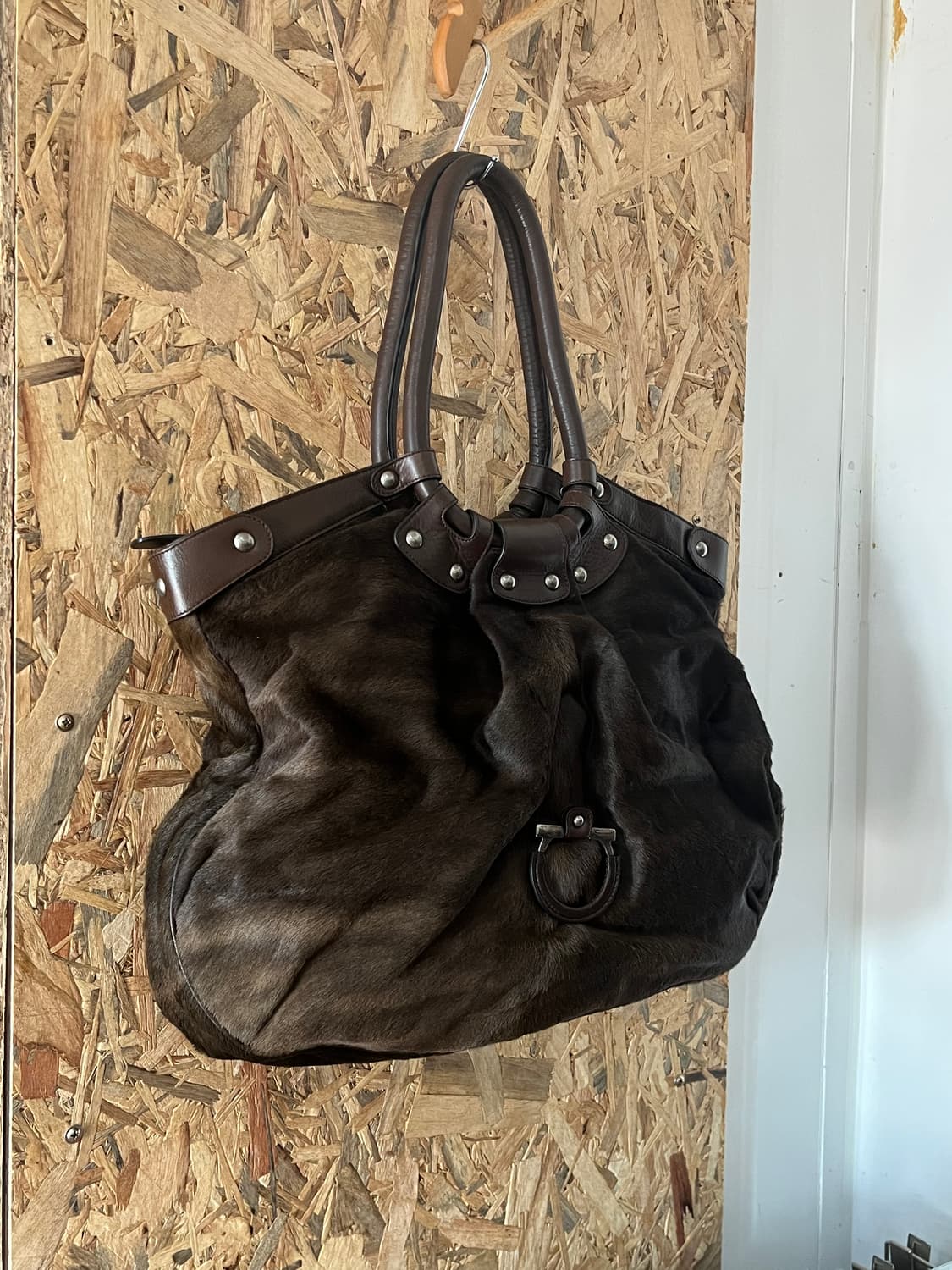 Ferragamo Cowhide Bag 상품이미지2