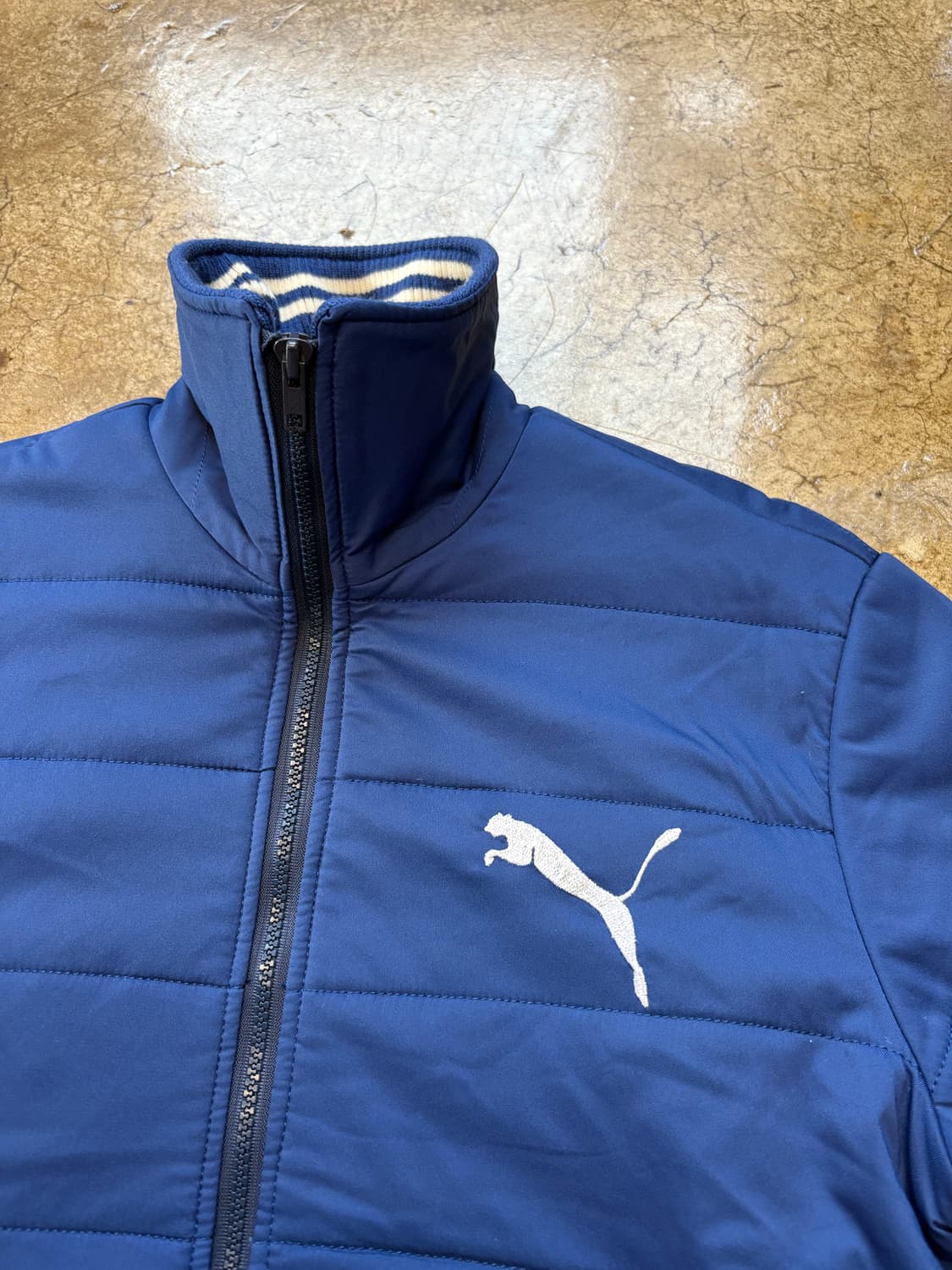 PUMA 빈티지 빅 로고 블루 패딩 상품이미지3