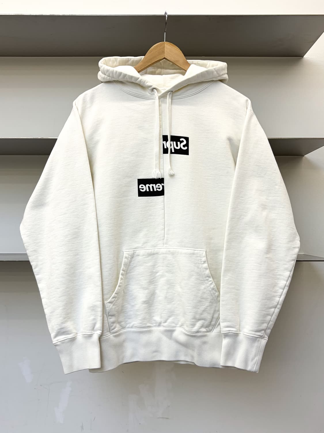 슈프림 X 꼼데가르송 18FW 스플릿 박스 로고 후드티 상품이미지1