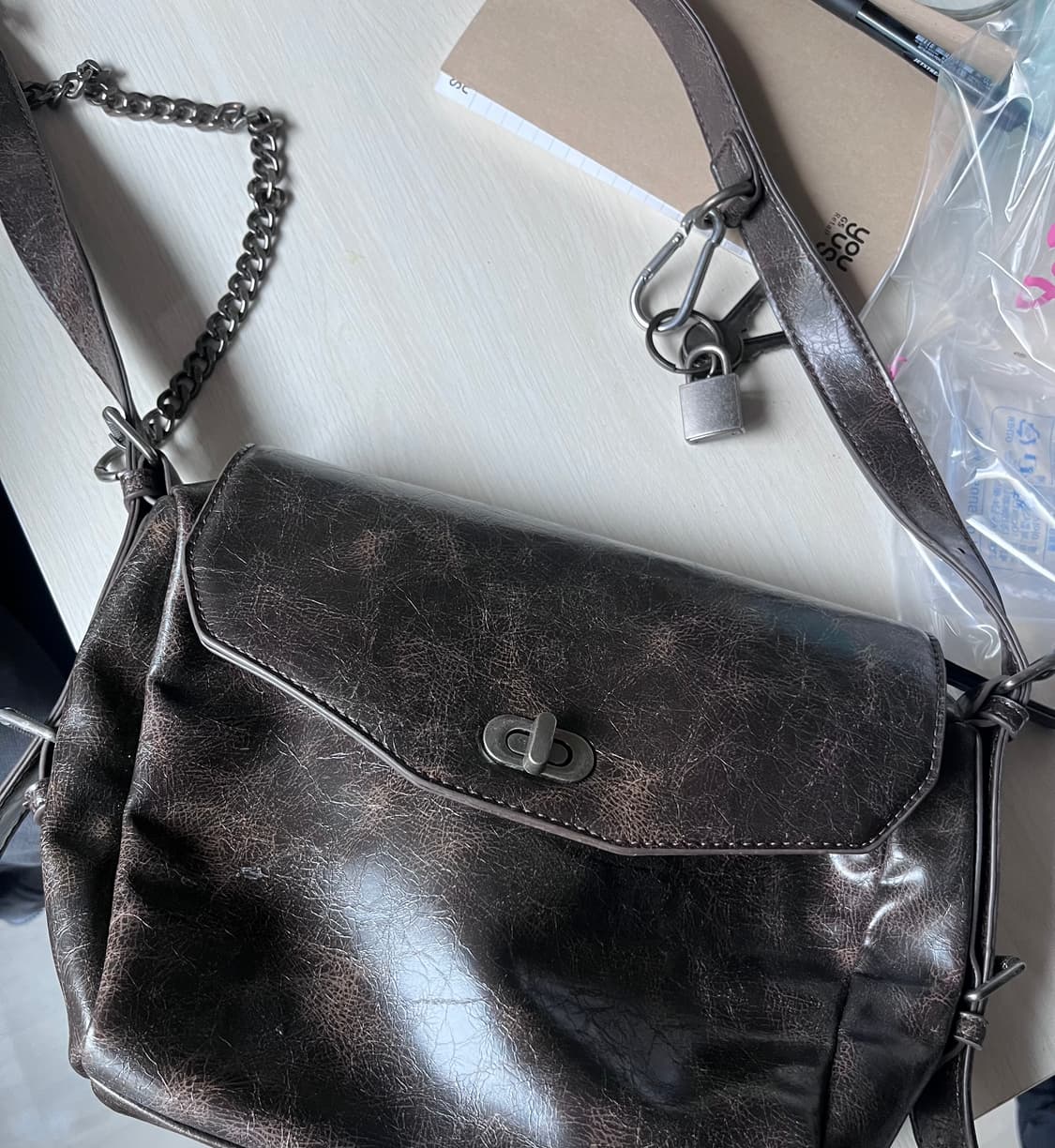 Zara 체인 크로스백 상품이미지2