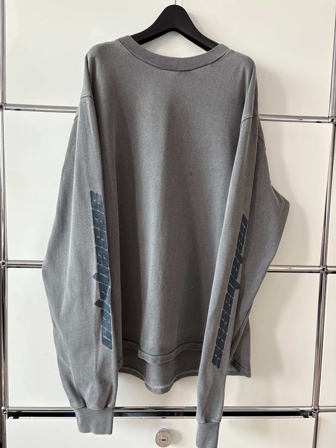 Yeezy calabasas 맨투맨 상품이미지2