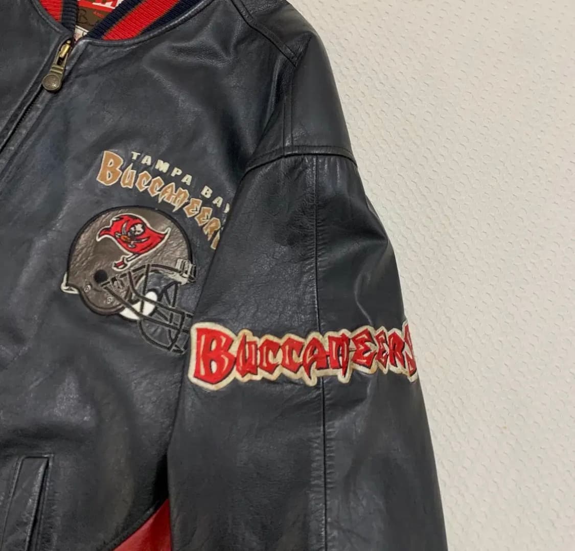 NFL Buccaneers Leather Jacket 상품이미지4