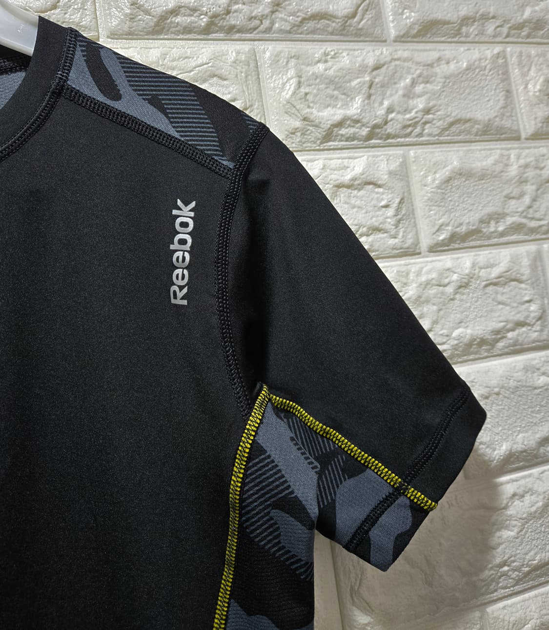 리복 플레이드라이 컴프레션 반팔티 100~105 상품이미지5