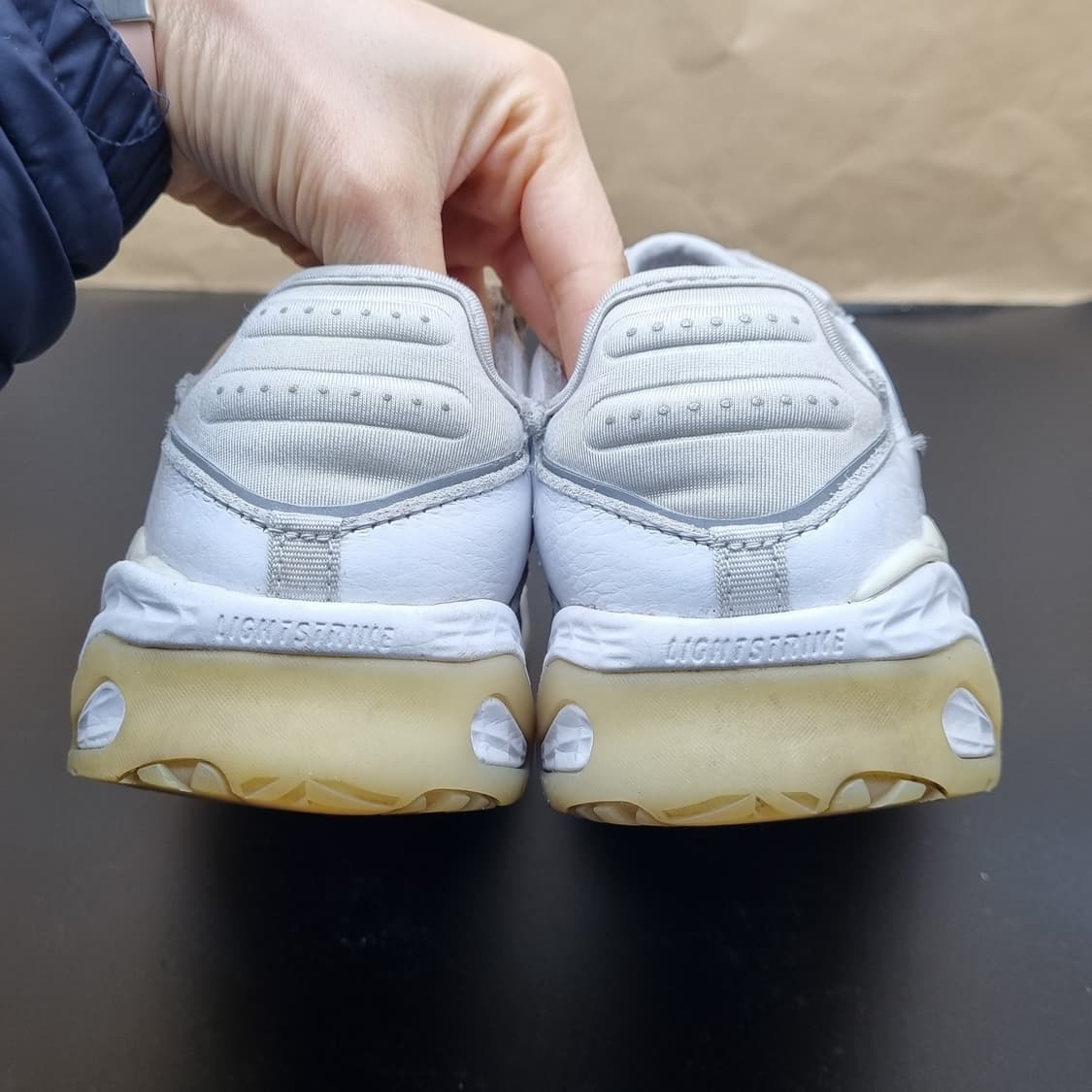 아디다스 나이트볼 화이트그레이 운동화230 상품이미지4