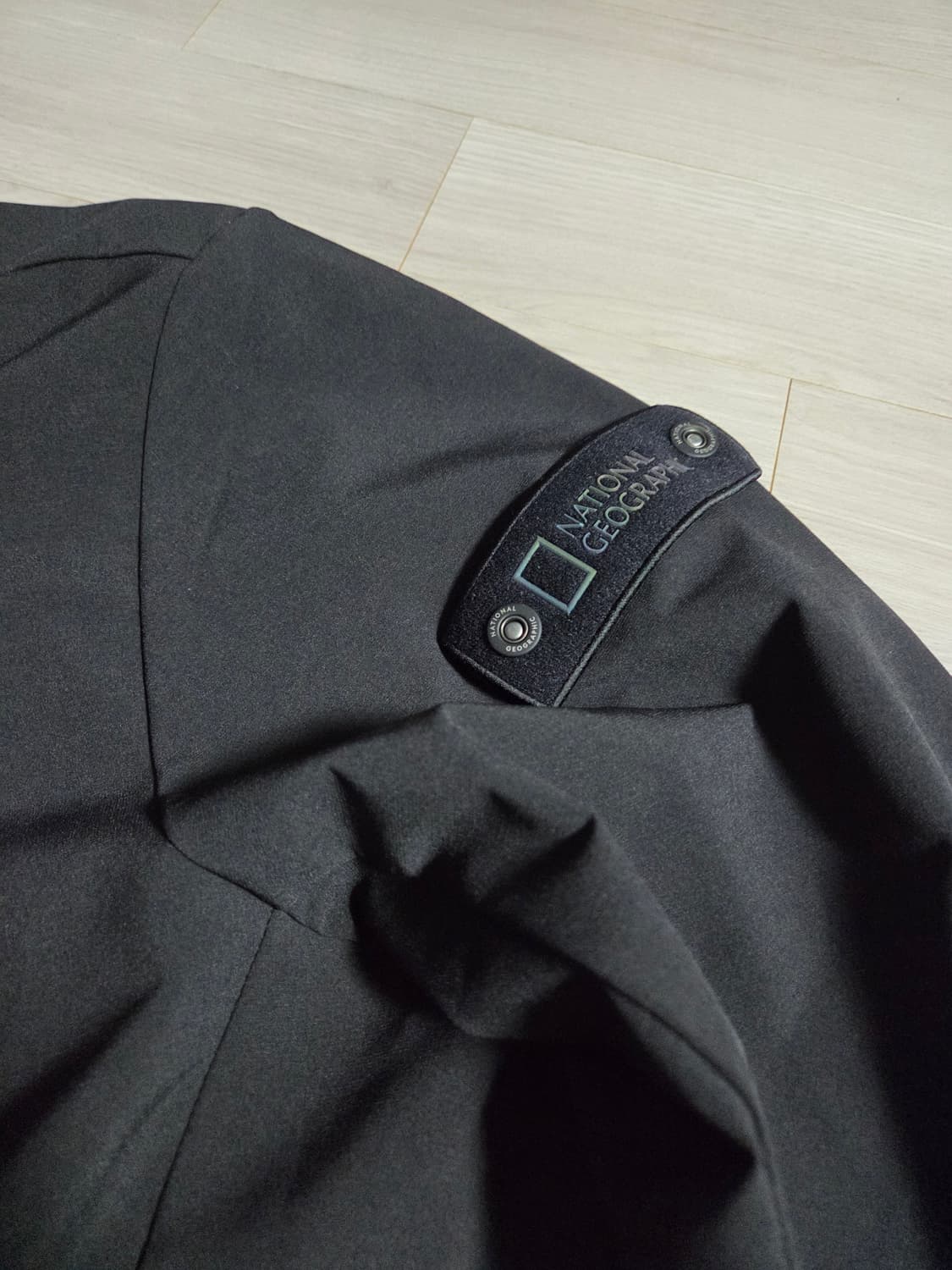 내셔널지오그래픽 블랙 자켓 105사이즈 상품이미지3