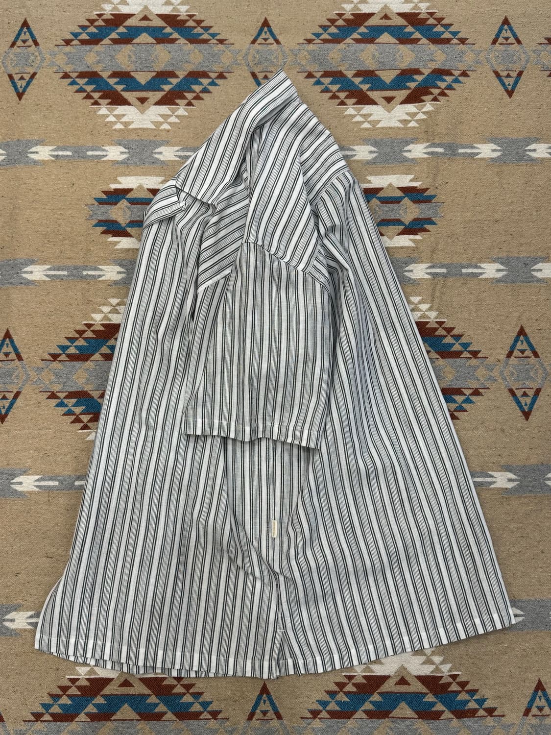 [L] 에임 레온 도르 오픈카라 스트라이프 셔츠 상품이미지8