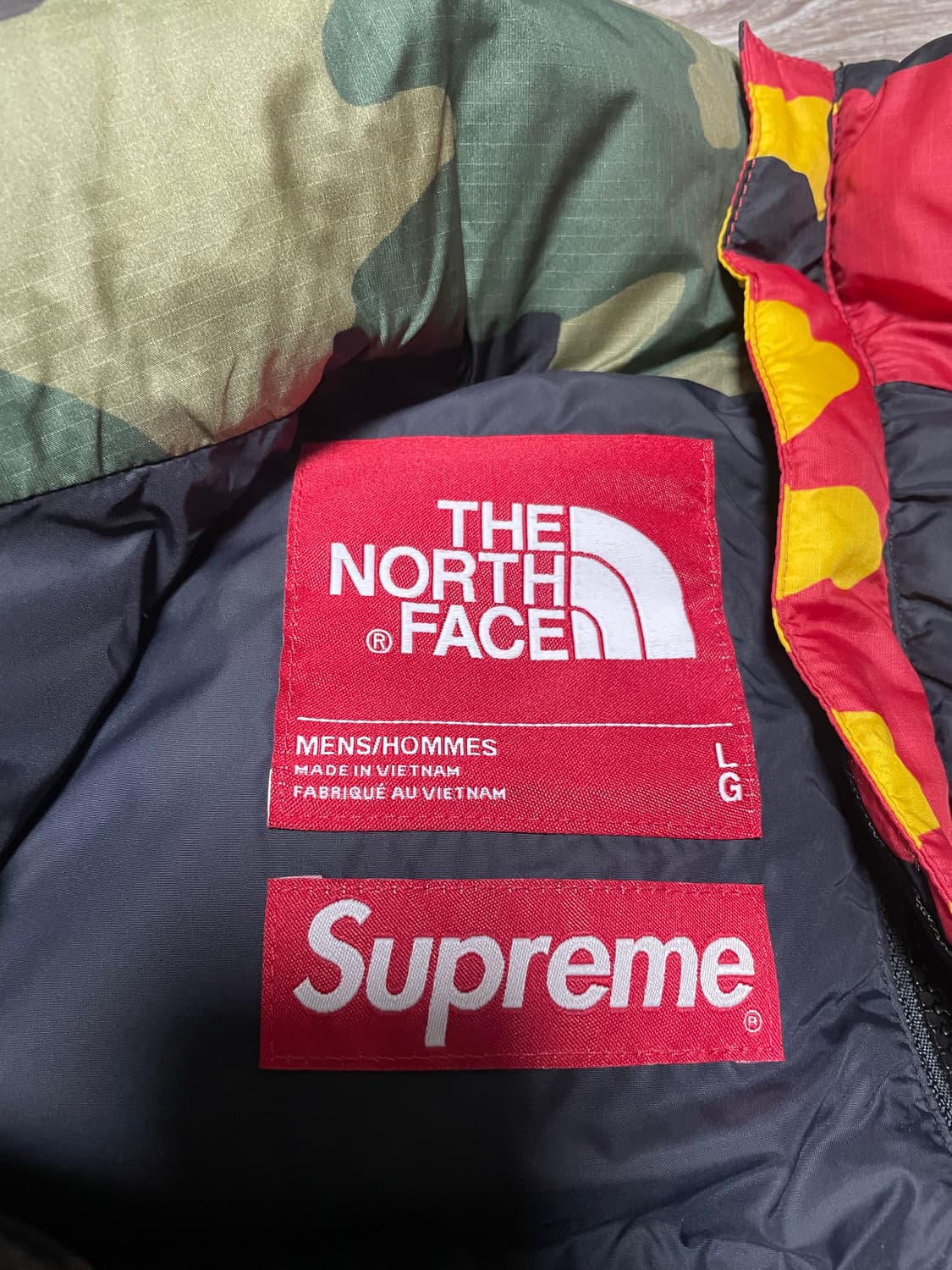 슈프림 노스페이스 스플릿 카모 눕시패딩 상품이미지6