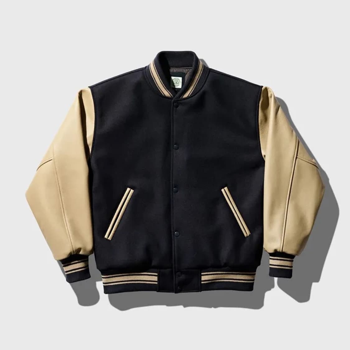 듀테로 바시티 자켓 L 사이즈 판매합니다😎 상품이미지1