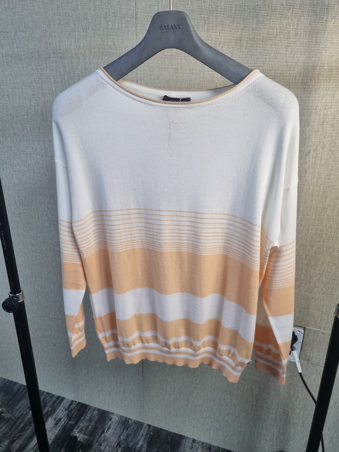 새제품 안드레모리스 Andre Maurice 여성 니트 사이즈 상품이미지1