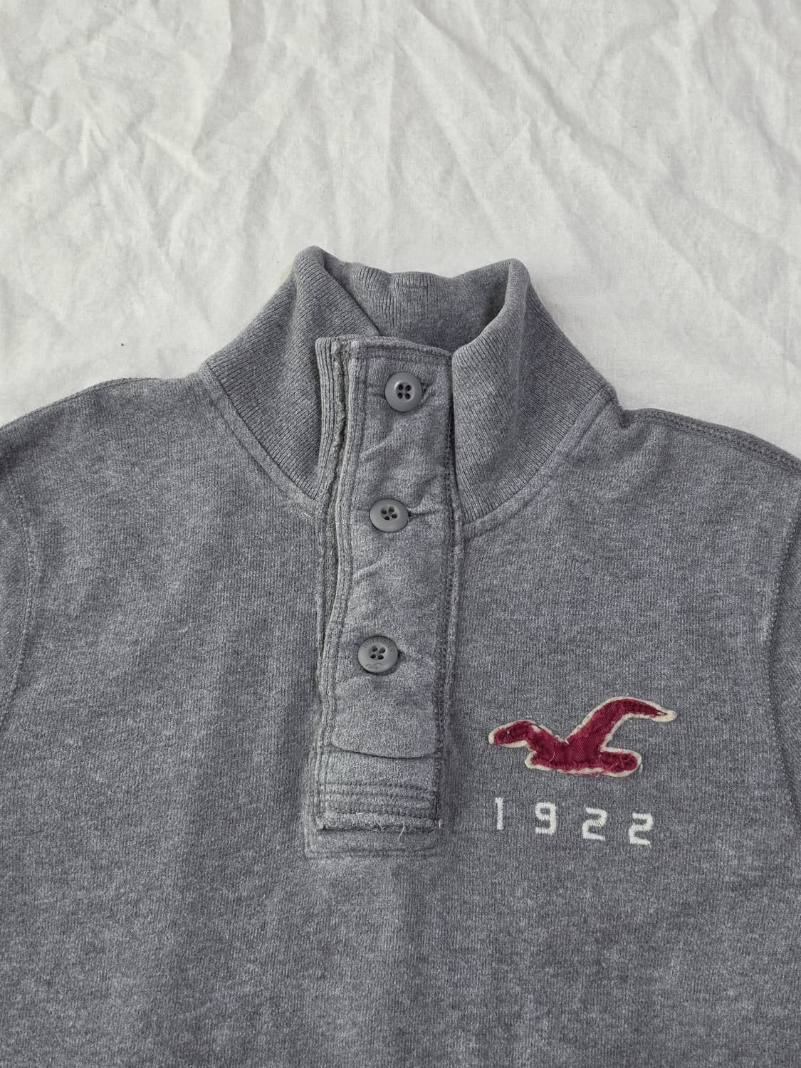 홀리스터 버튼넥 맨투맨 상품이미지3