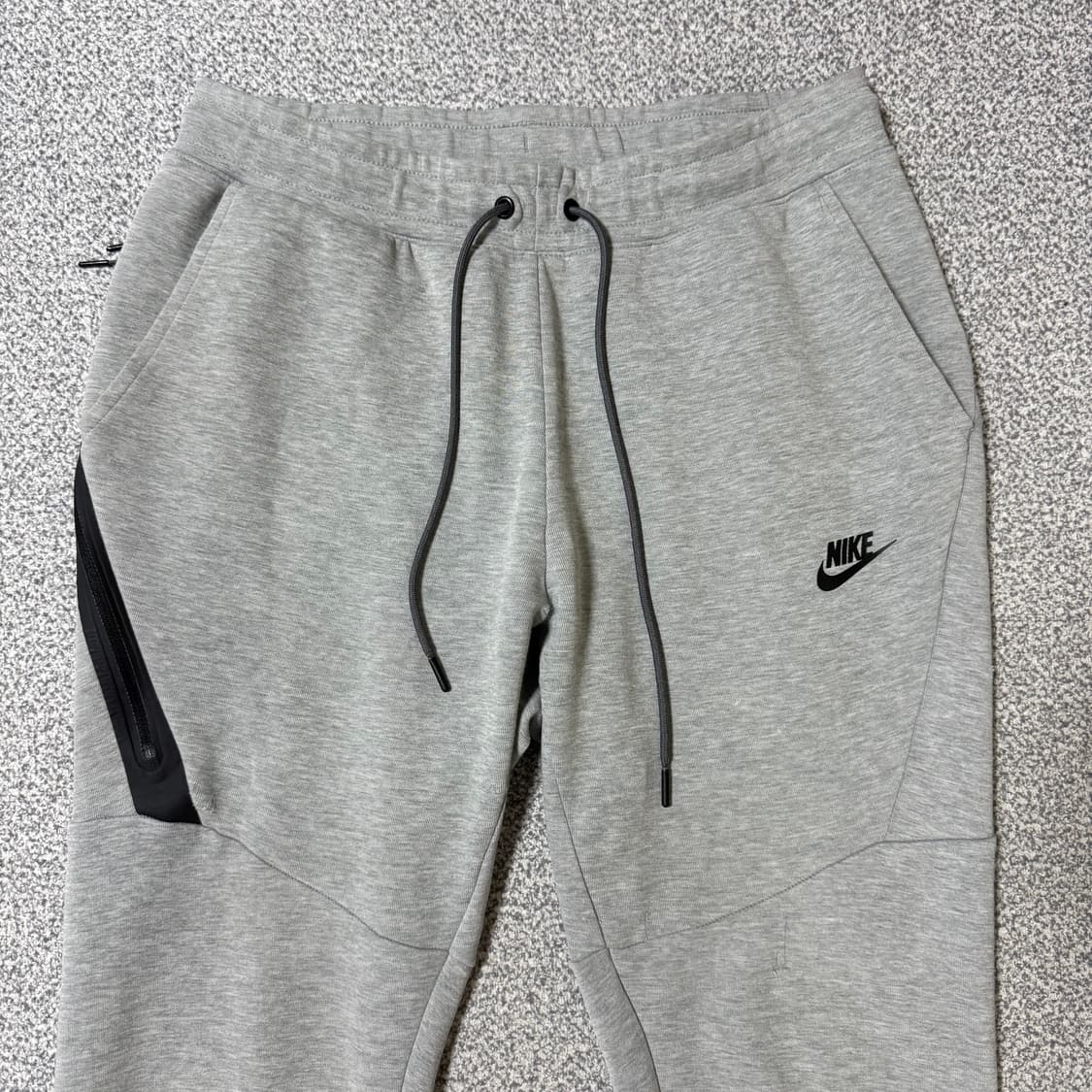[정가 12만원] 나이키 테크플리스 조거팬츠 M 상품이미지4