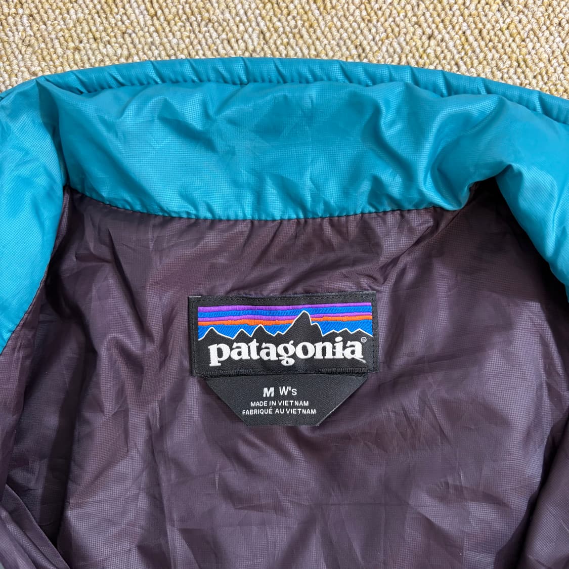 파타고니아 경량패딩 애메랄드(M) 상품이미지3