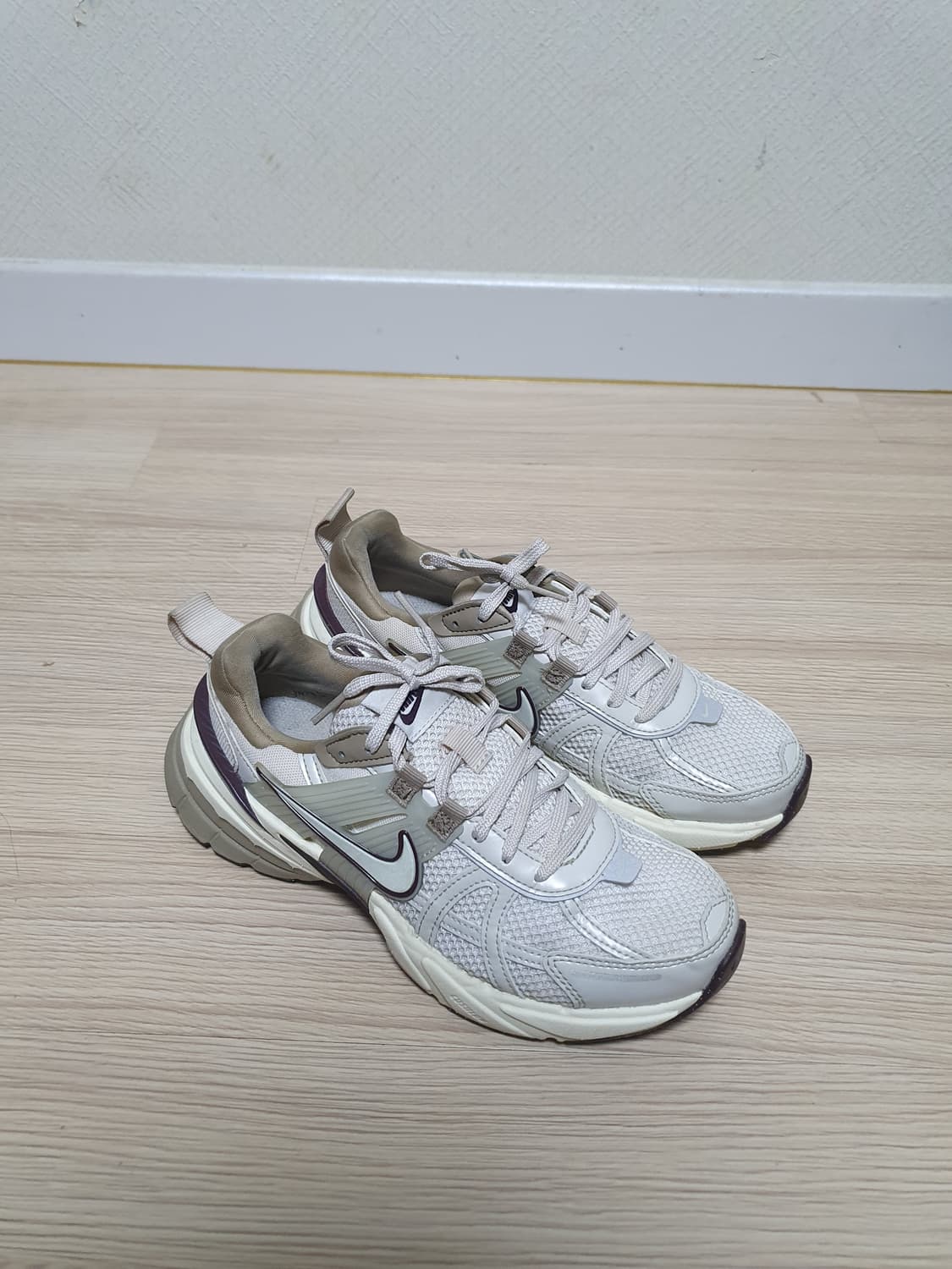 나이키 v2k 런 운동화 235 상품이미지2