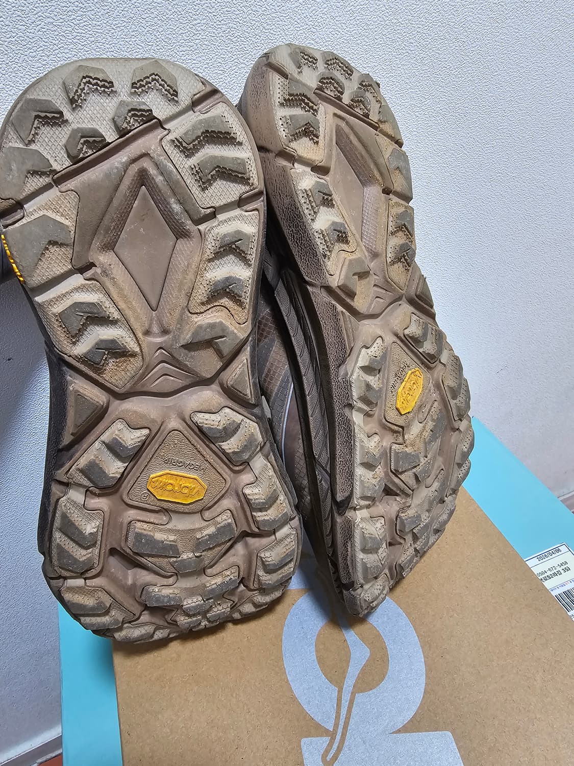 호카x새티스파이 마파테스피드4 라이트러버 상품이미지4