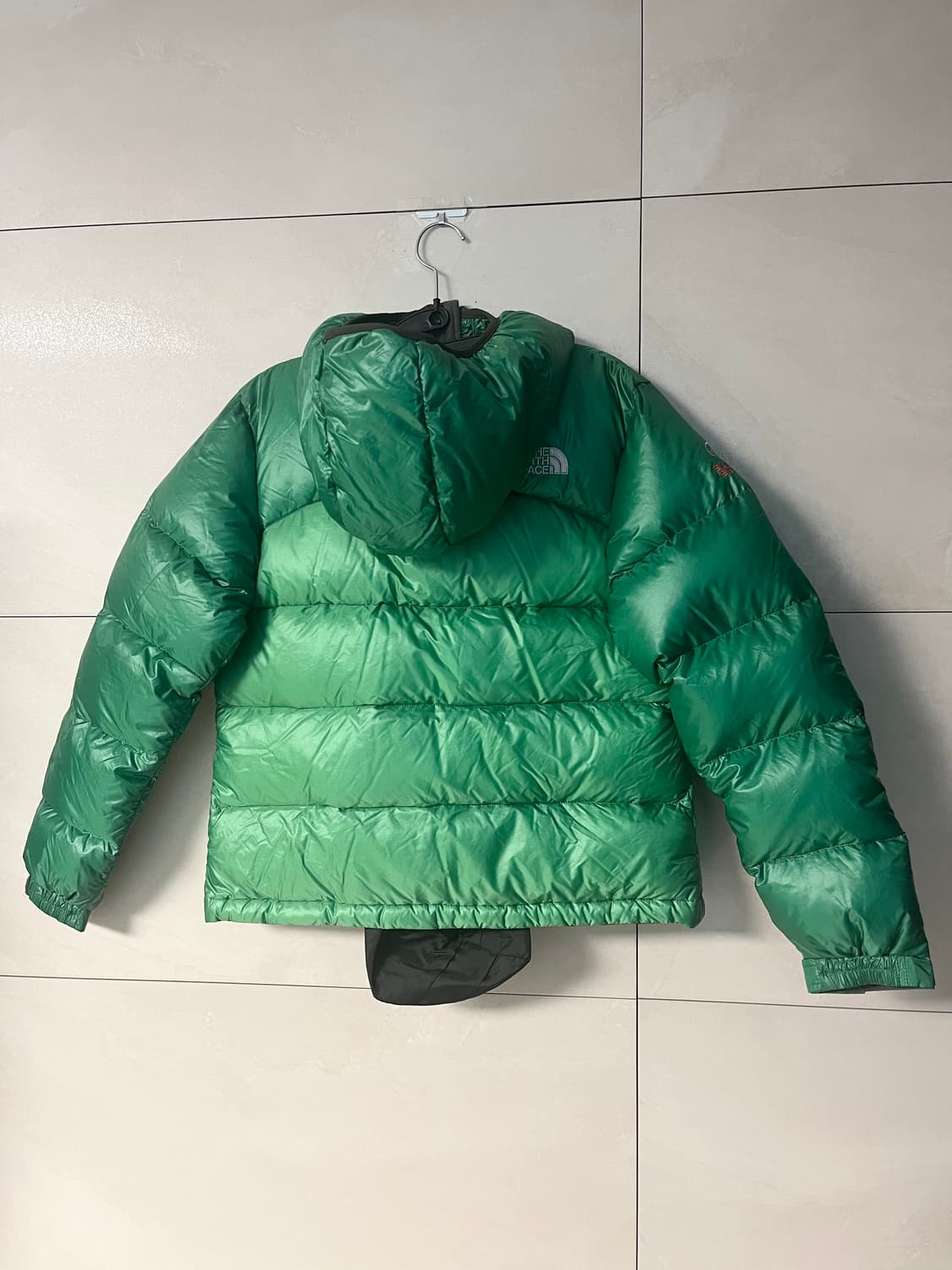 새상품 노스페이스 써밋 아콘 패딩 [M] 상품이미지5