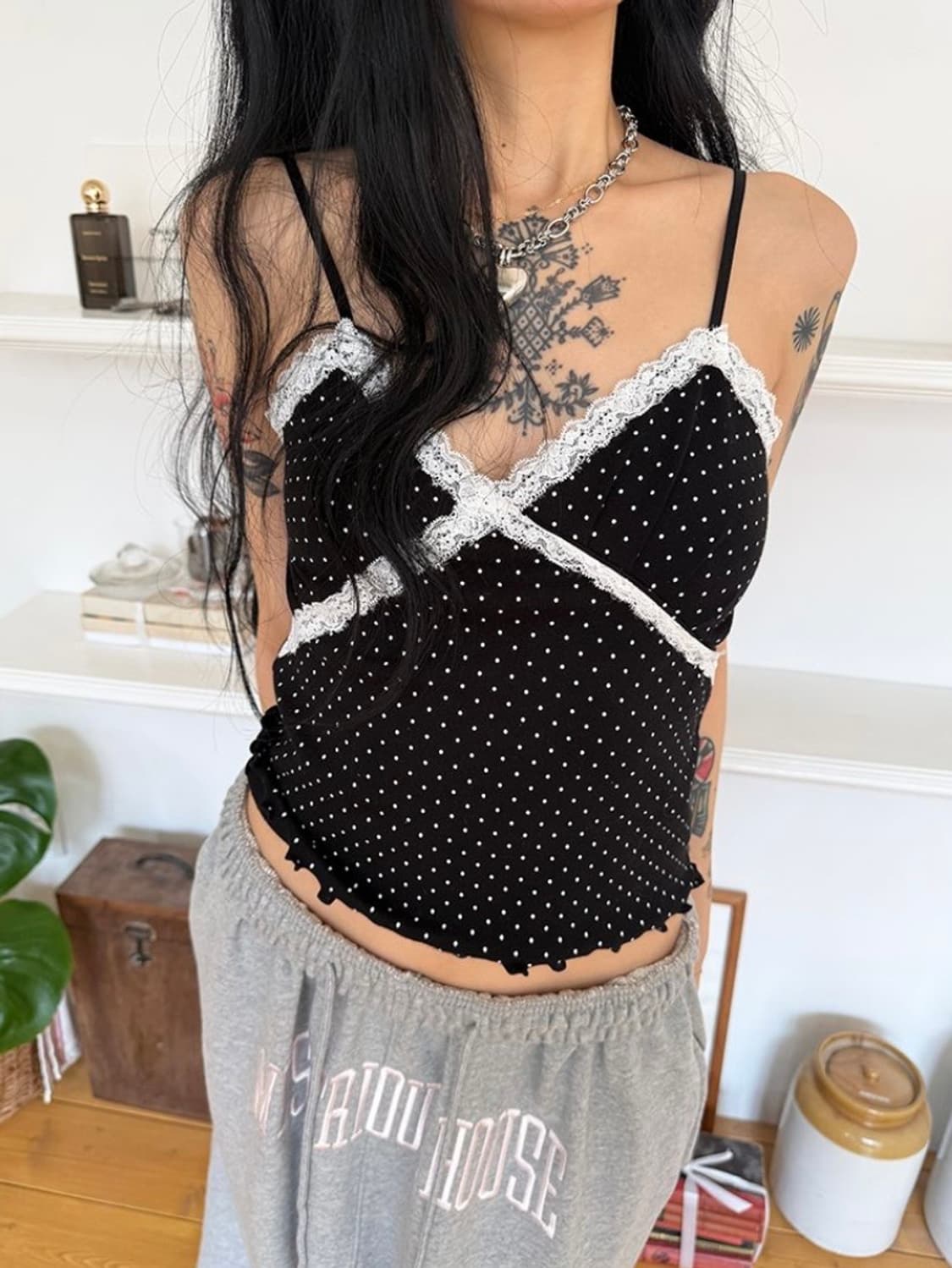 더미스테리어스호텔 도트 레이스 슬리브 상품이미지2