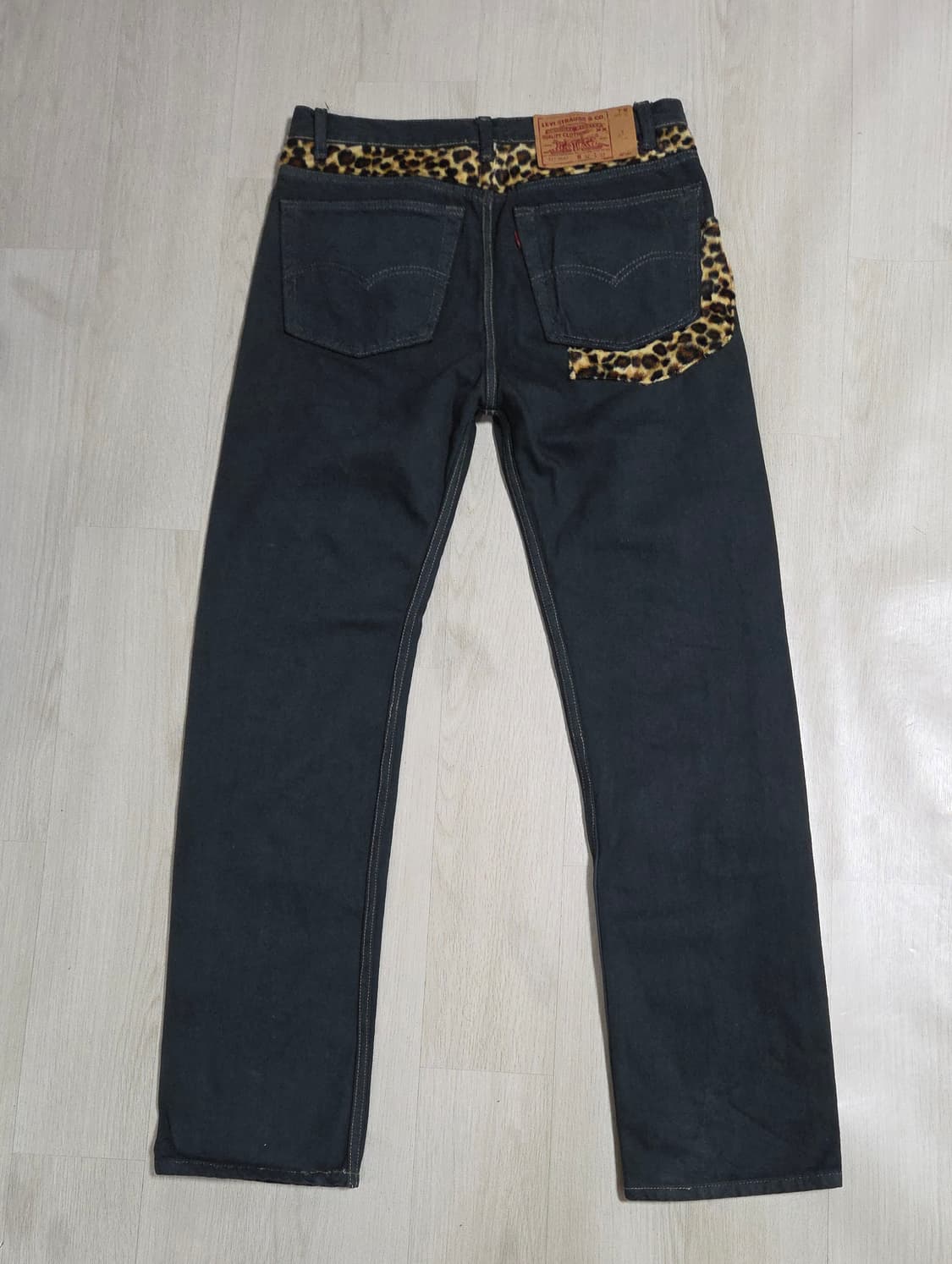 (착샷) 리바이스 501 호피진 레오파드 데님 상품이미지2