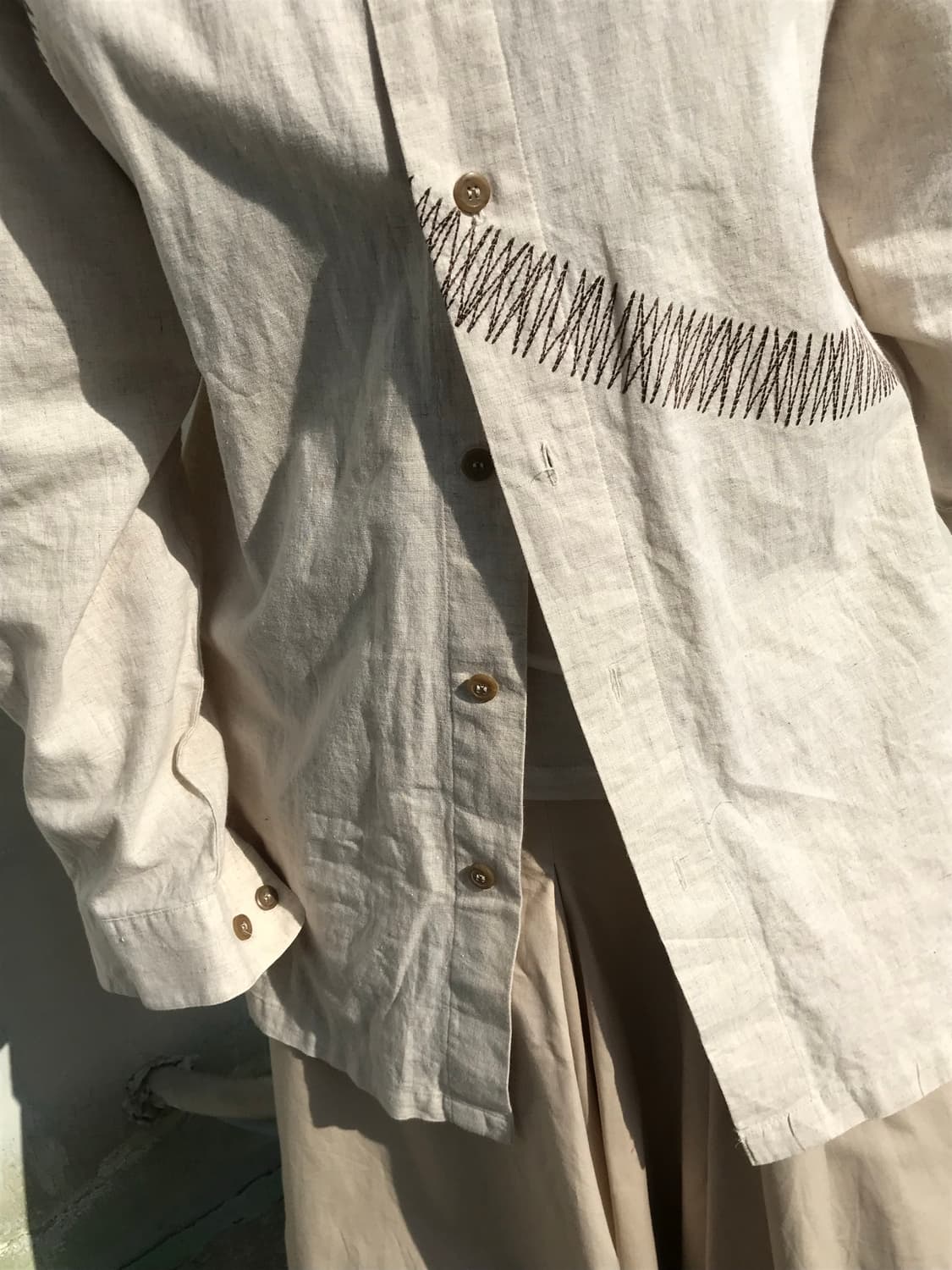지그재그 스티치 린넨 셔츠  상품이미지6