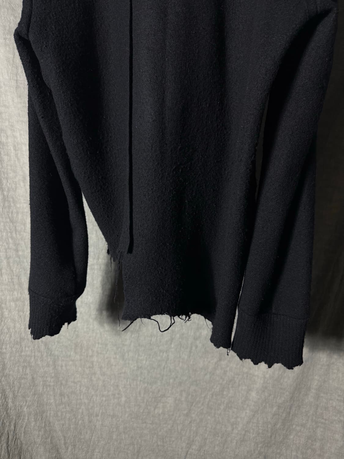 BED j.w. FORD Distressed High Neck Knit 상품이미지7