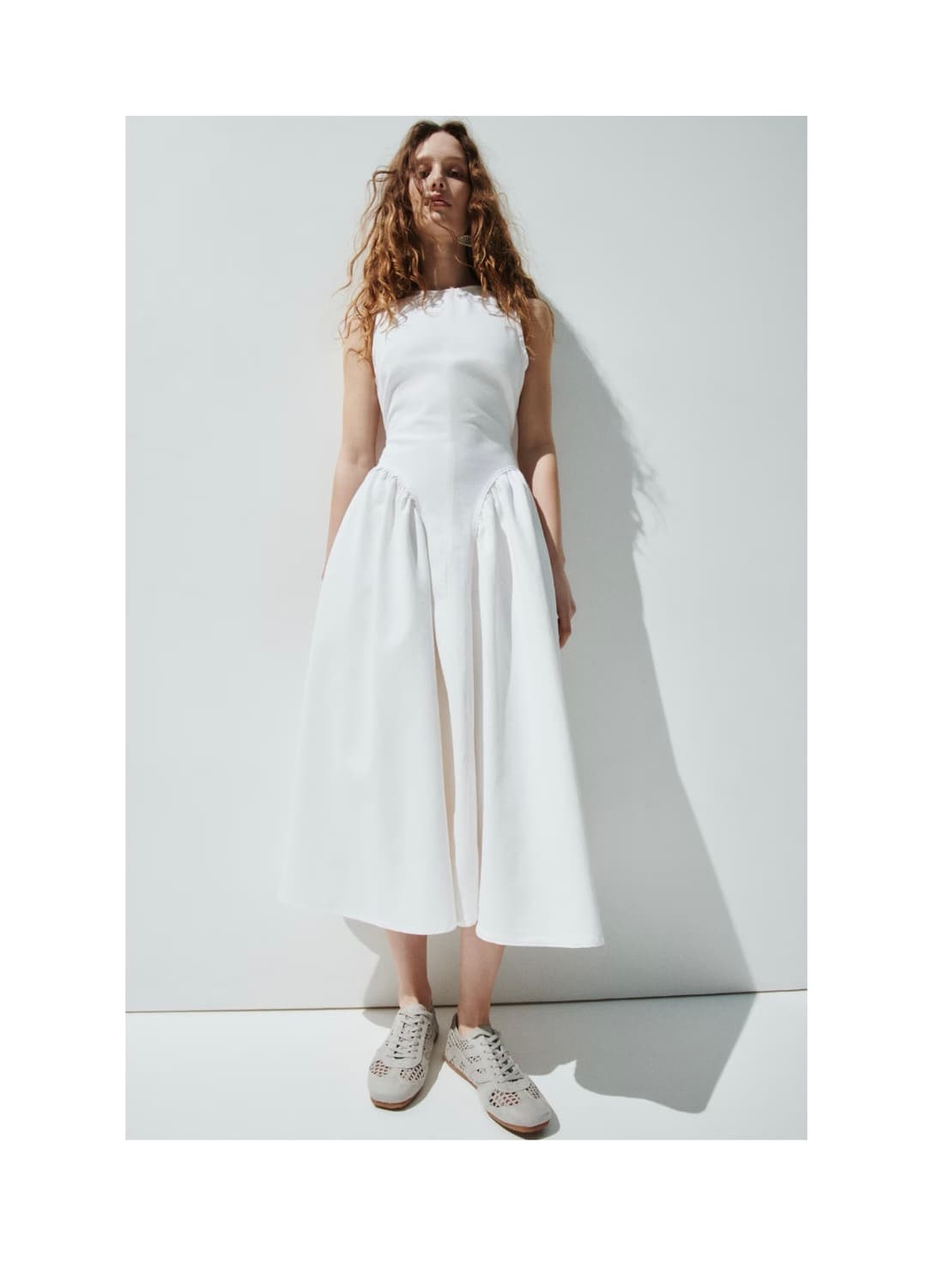 오픈백 화이트 데님 드레스 상품이미지1