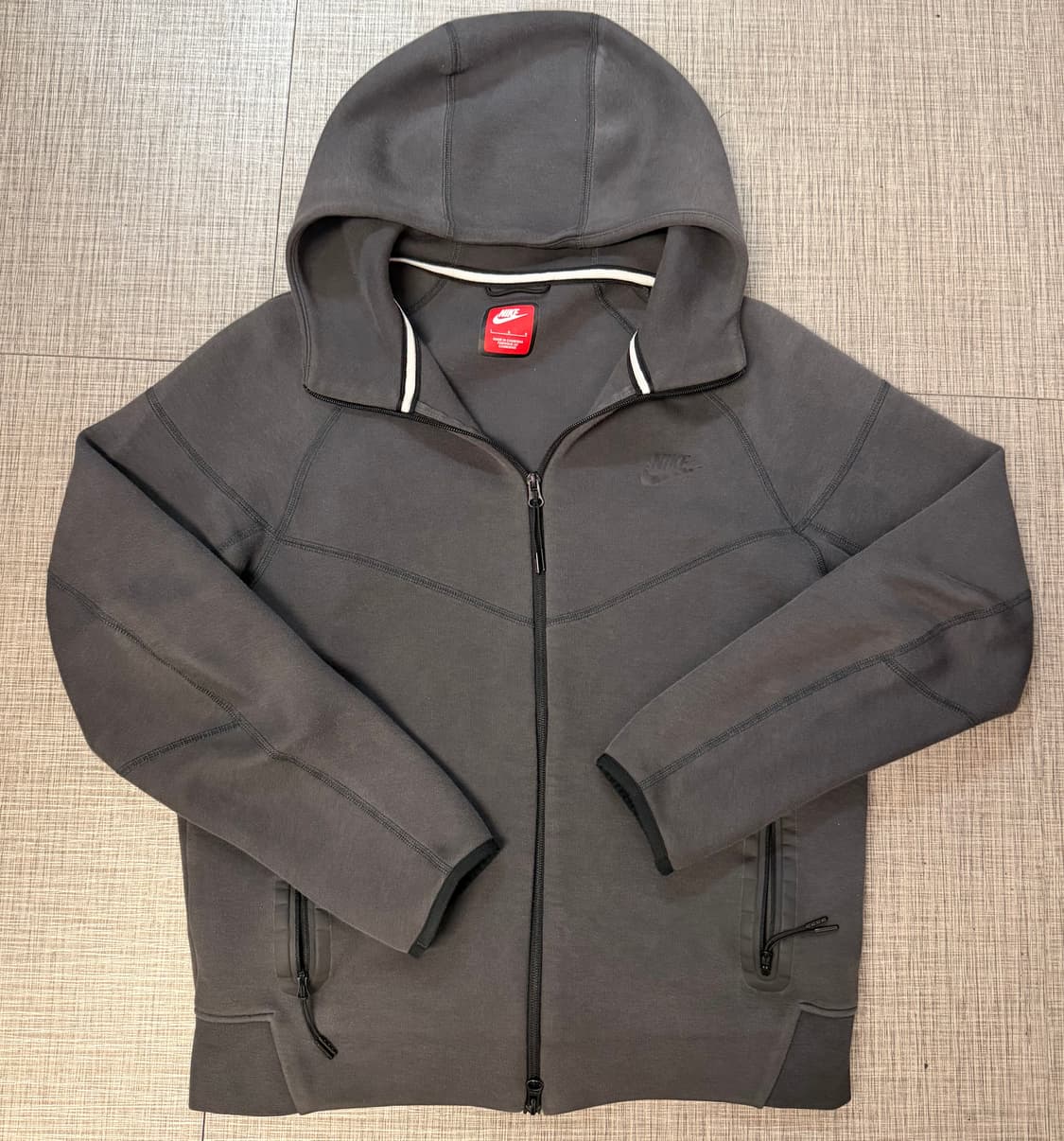 (희귀색상) 나이키 테크팩 L 상품이미지1