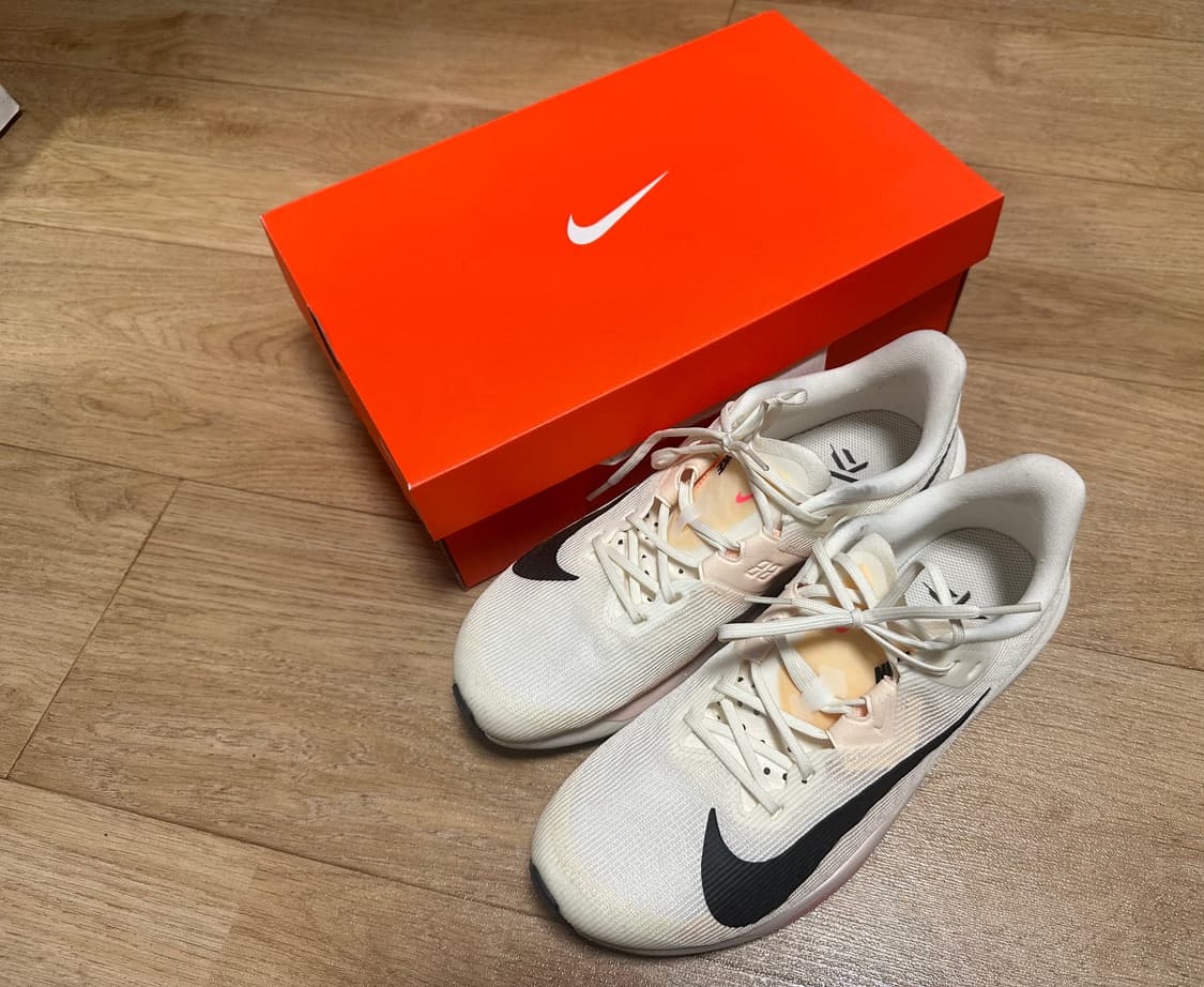 나이키 에어 줌 라이벌 플라이4 세일 아이보리 270 상품이미지1