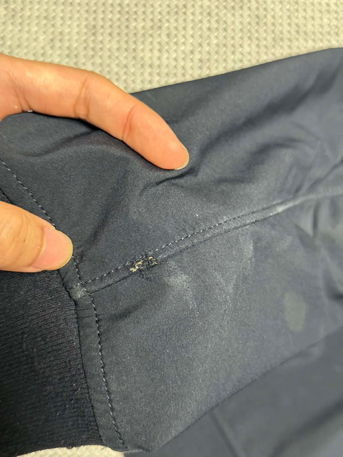 스톤아일랜드 라이트 소프트쉘 후드집업 상품이미지8