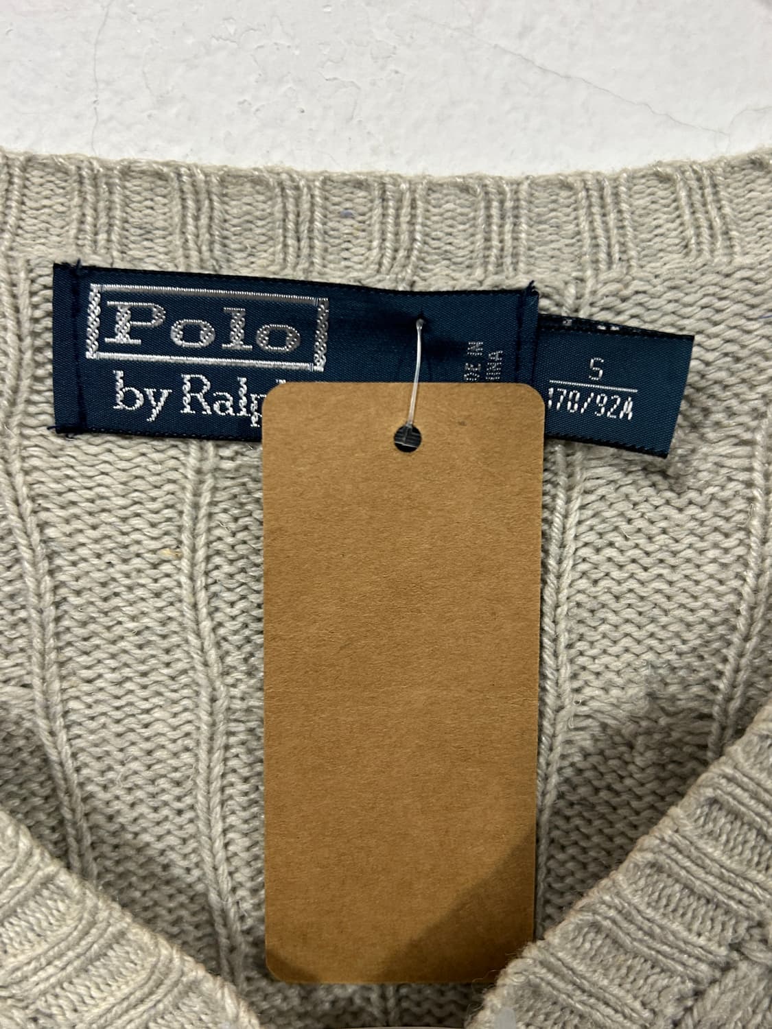 폴로 브이넥 니트 상품이미지3