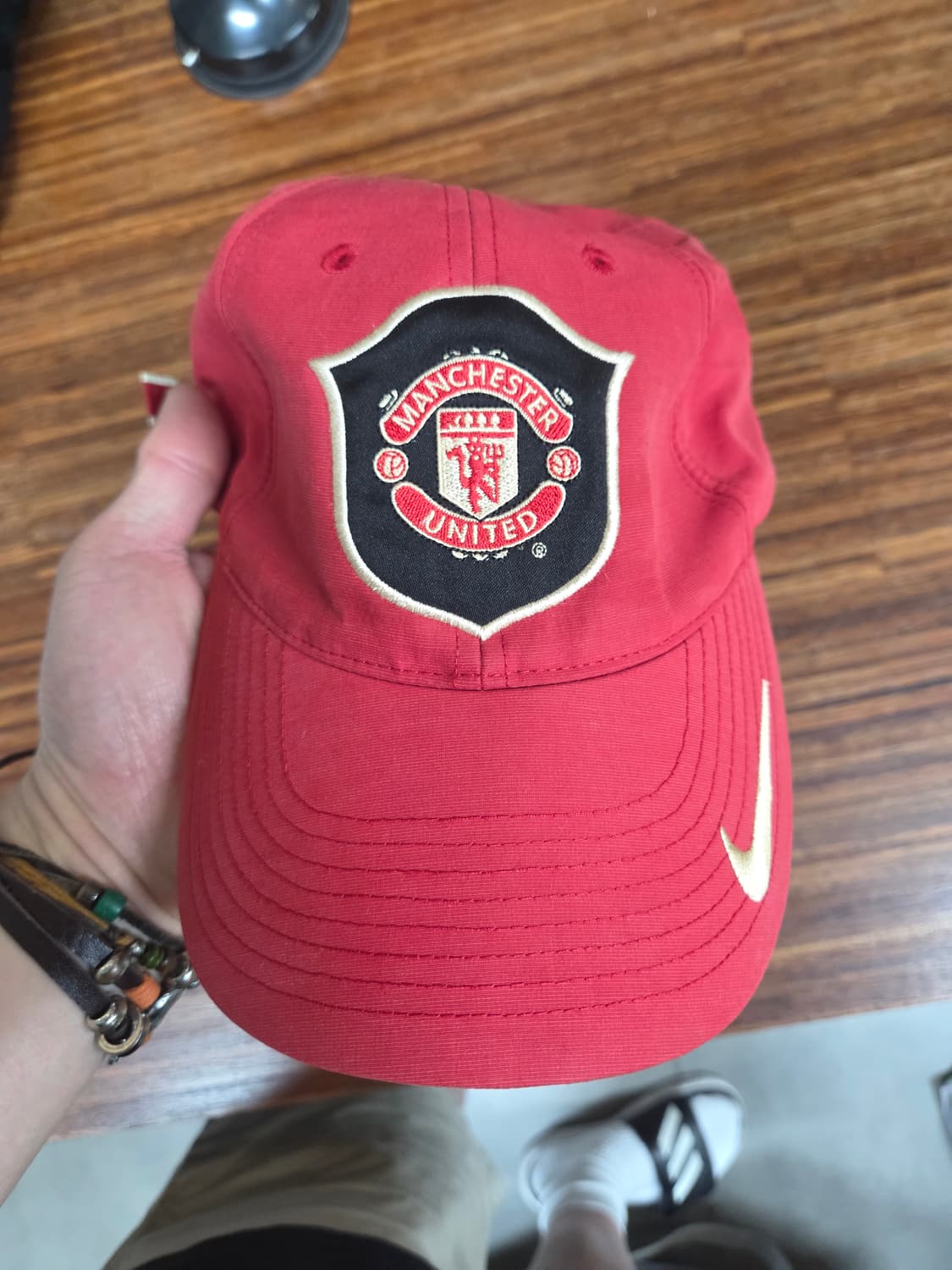 나이키 00s 맨체스터 유나이티드 자수스우시 모자 프리 상품이미지1