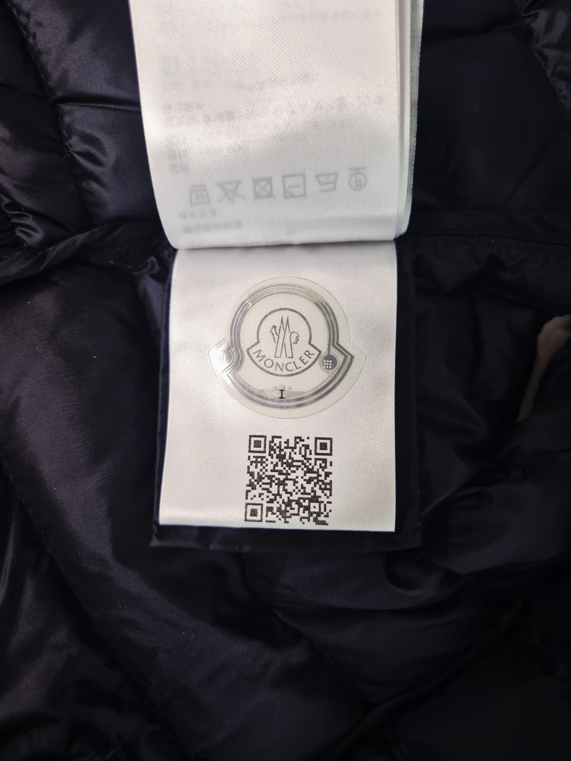 몽클레어 여성 조끼 패딩 네이비 사이즈 42 (최상급) 상품이미지7