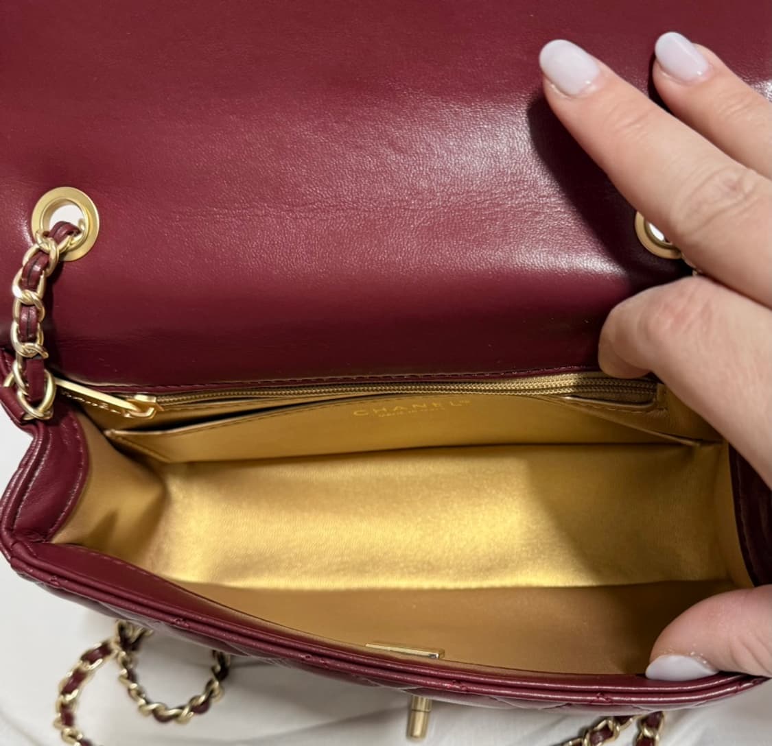 샤넬 클래식 뉴미니 골든볼 플랩백 상품이미지5