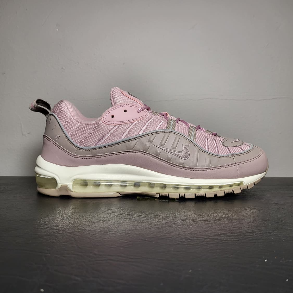 나이키 운동화 300m 상품이미지1