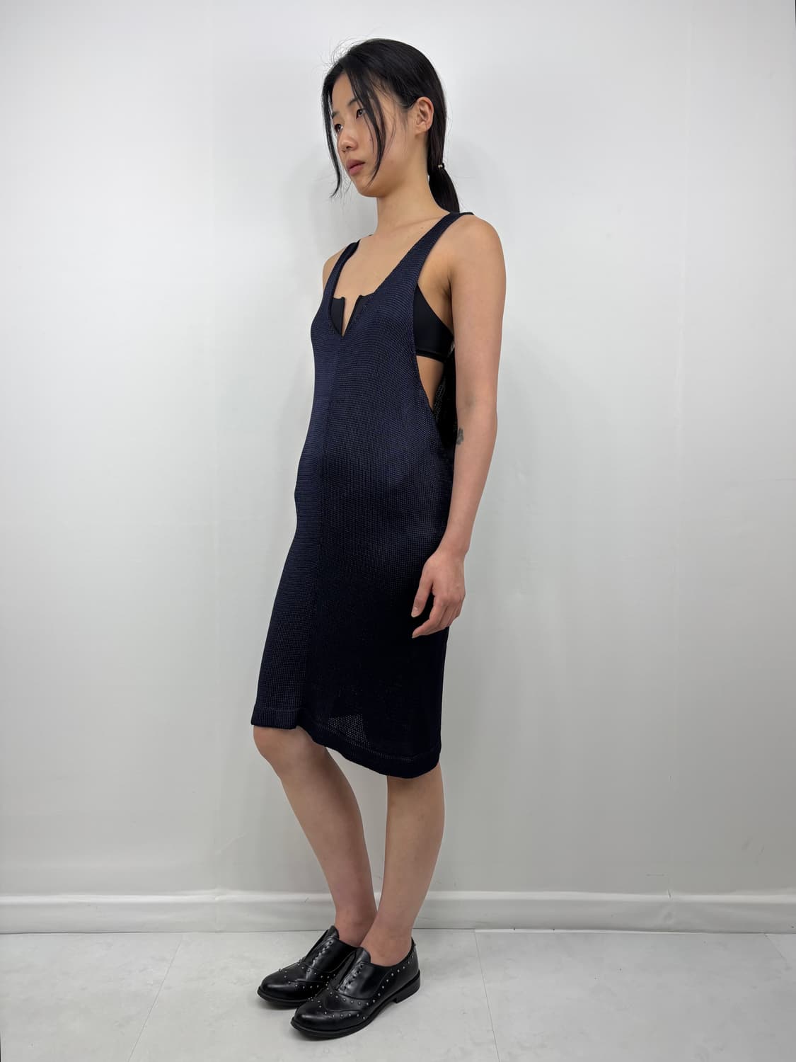 GLOSSY DEEP NAVY DRESS 상품이미지2