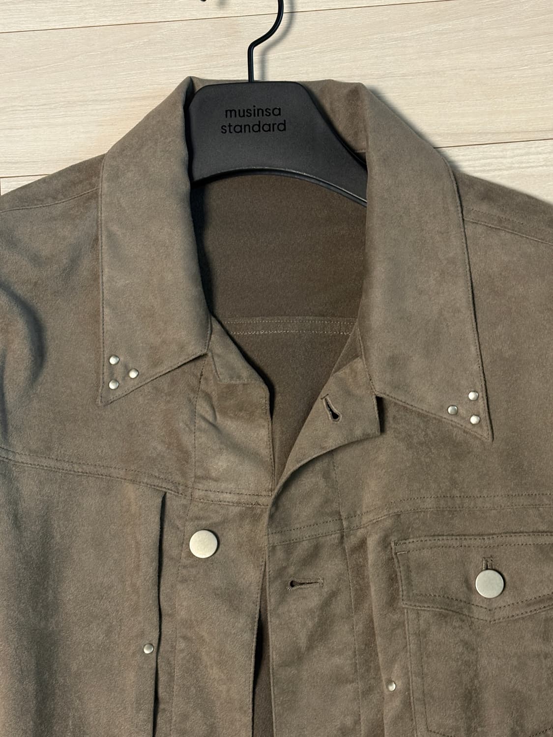 유스 트러커 자켓 Pleated Stud Trucker Jacket 상품이미지4