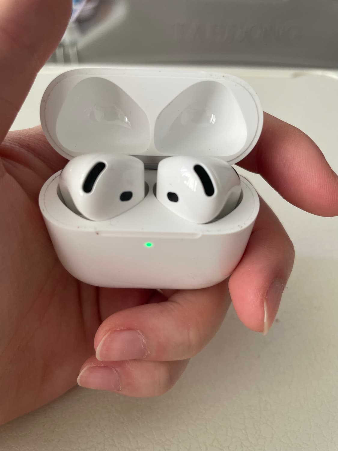 에어팟 4세대 상품이미지1