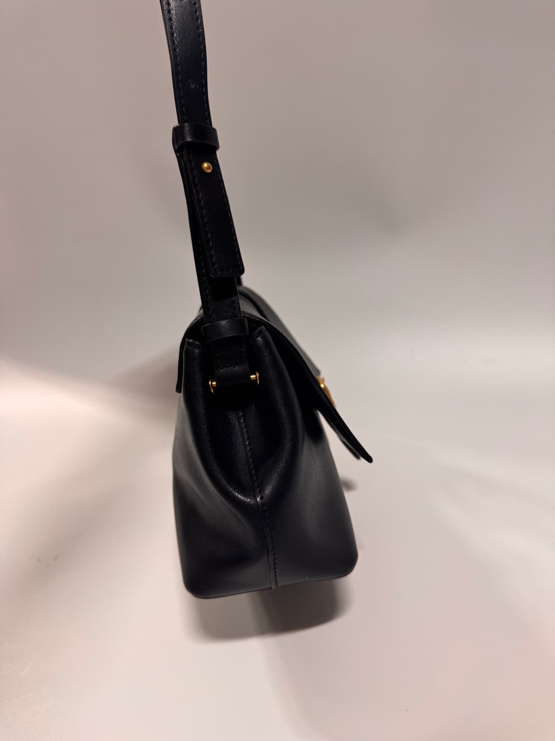 아뜰리에 드 루멘 저널백 블랙 Journal 상품이미지2