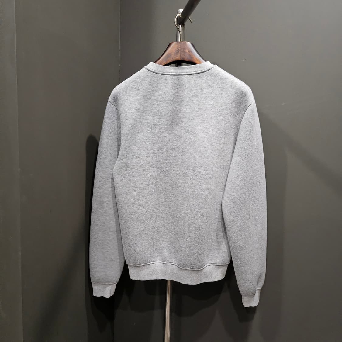 벨루티 1895 레더 패치로고 신상 맨투맨 상품이미지4