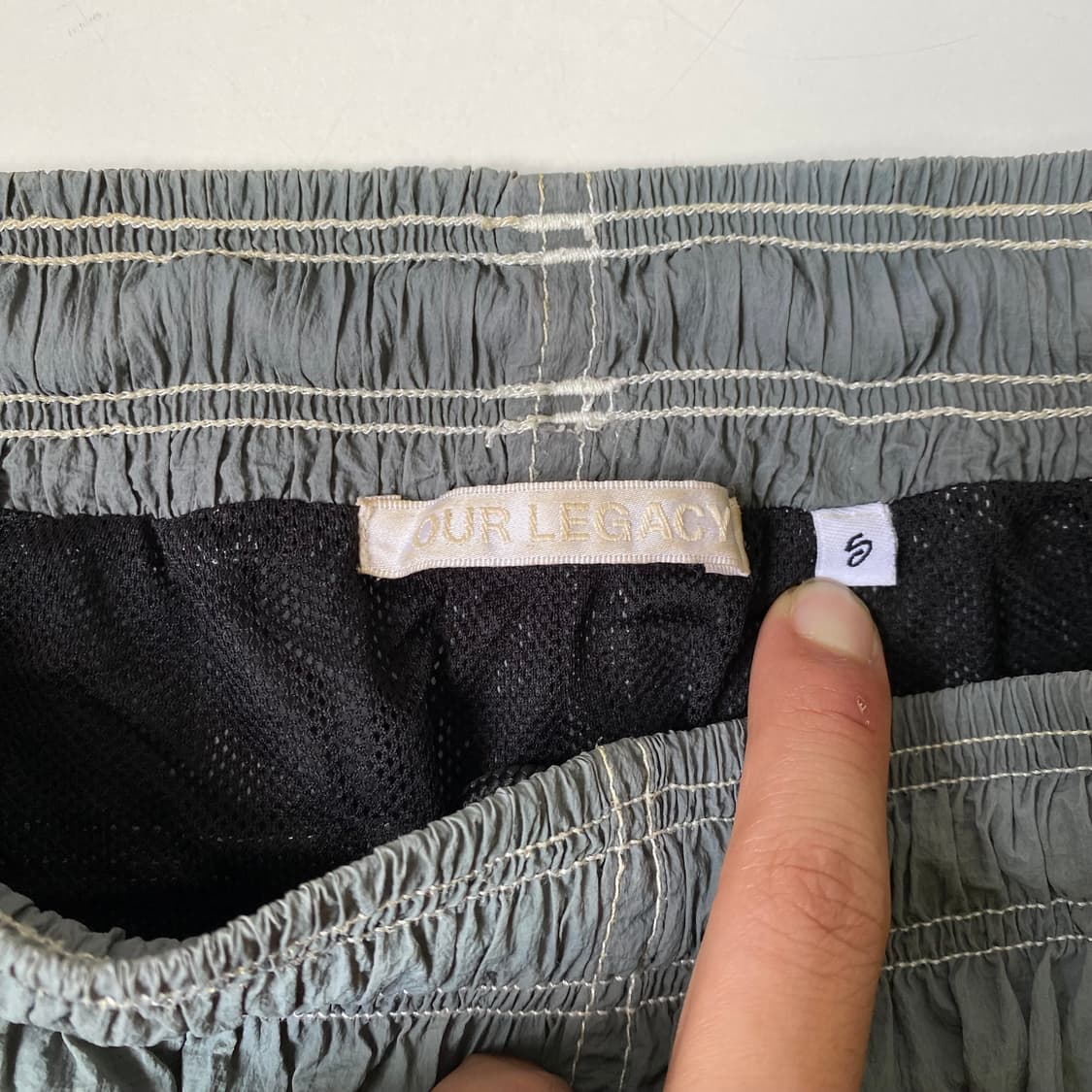 [S] 스투시 x 아워레가시 워터 쇼츠 워시드 블랙 상품이미지4