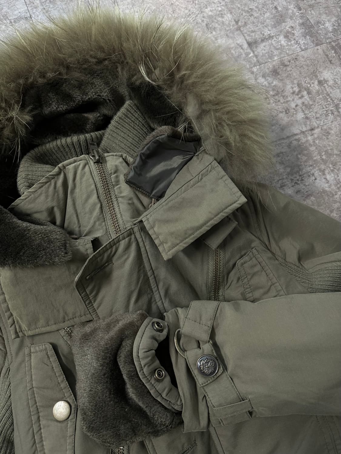 와이투케이 벨티드 멀티 웨이 퍼 디테일 파카 상품이미지2