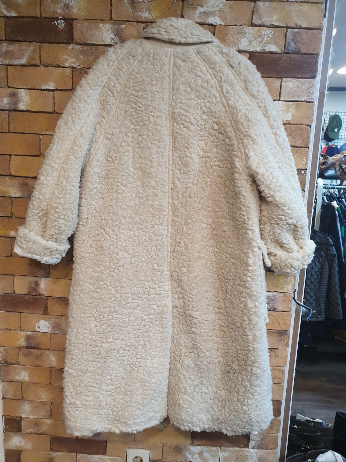 Studio Tomboy 뽀글이 롱 코트 아이보리 상품이미지2