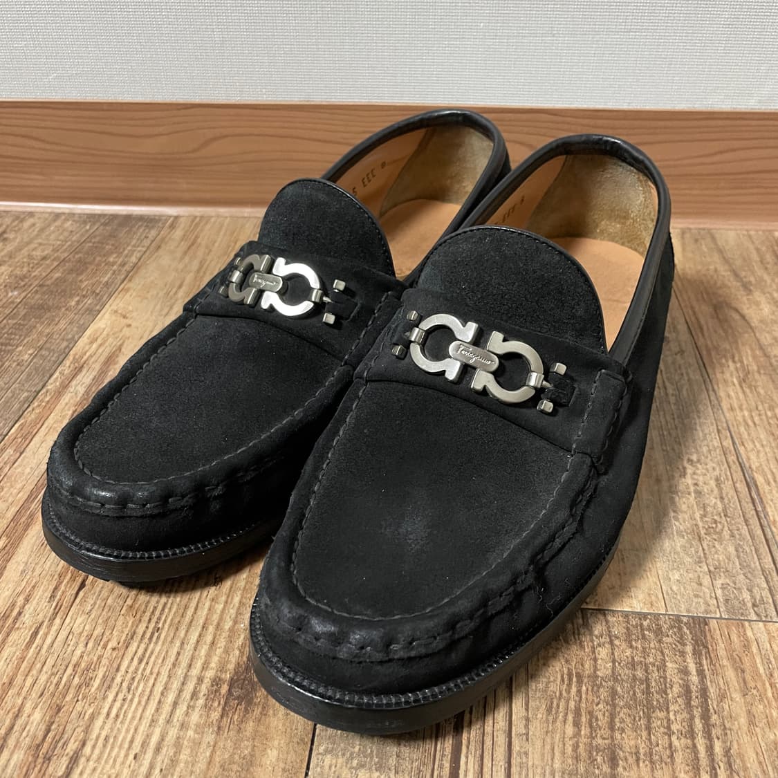 살바토레 페라가모 스웨이드 간니치 로퍼 블랙 8 상품이미지3